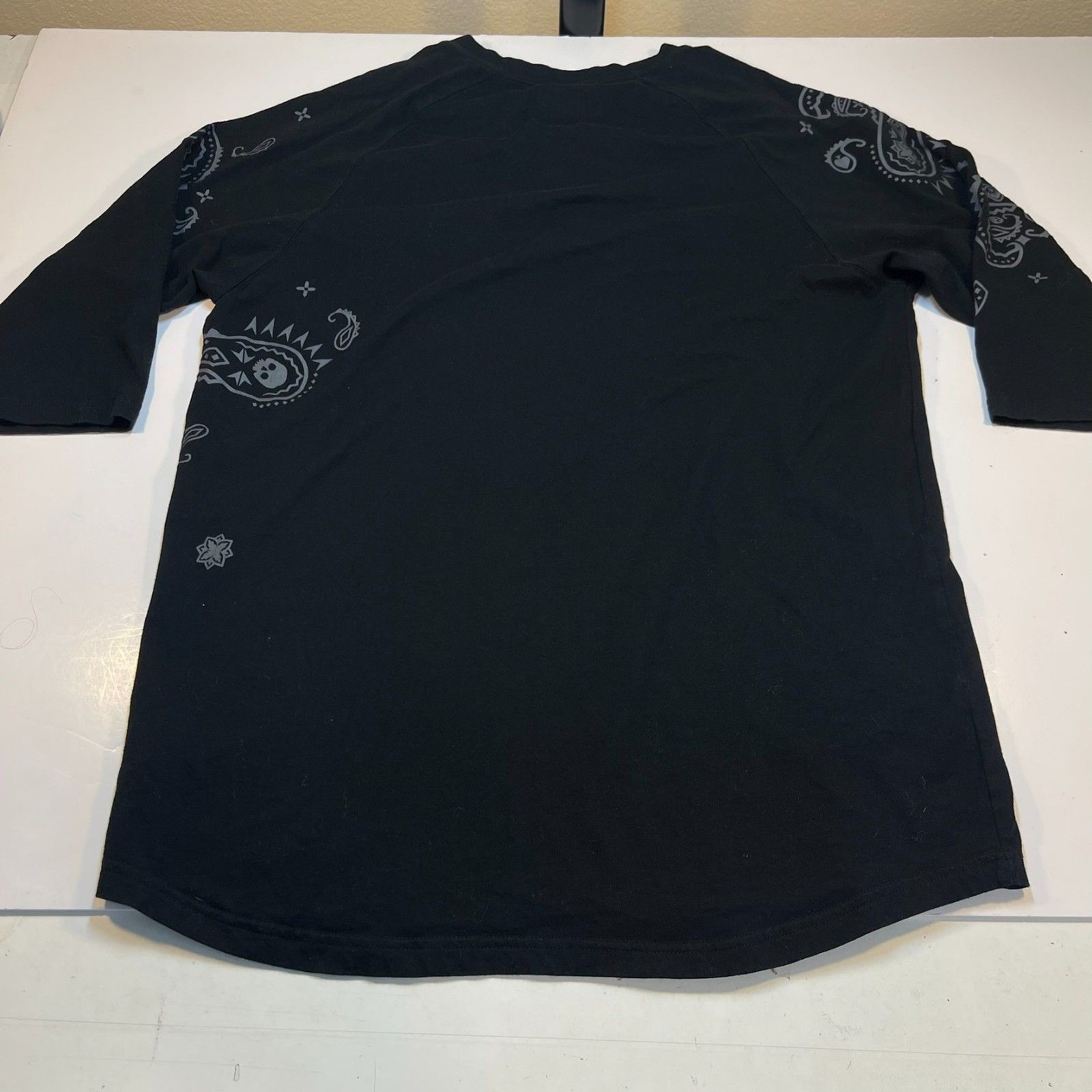 FAMOUS STARS & STRAP 3/4 Sleeve Henley T SHIRT Sz Mens XL Travis Barker