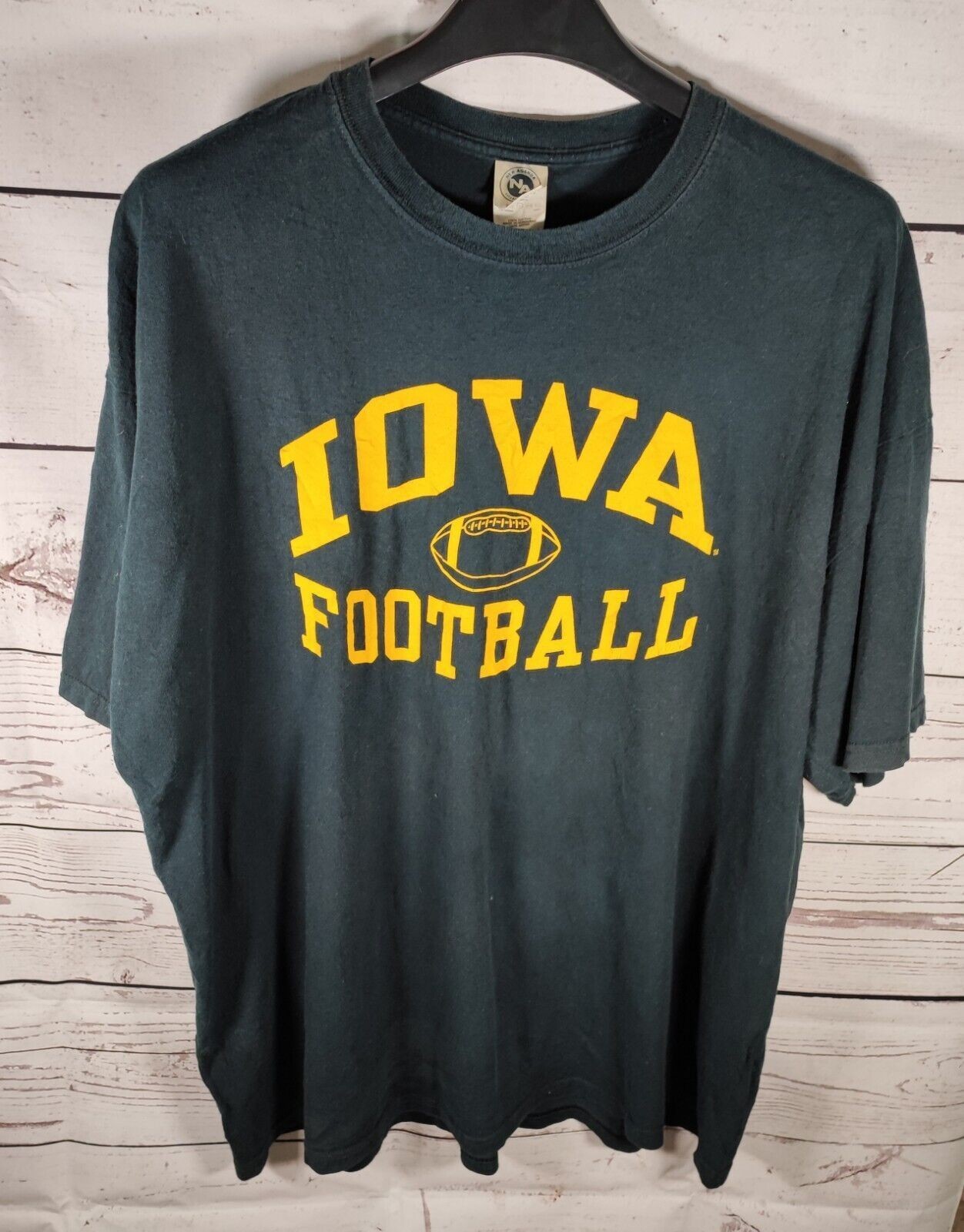 Iowa Football T Shirt Size 2XL Green