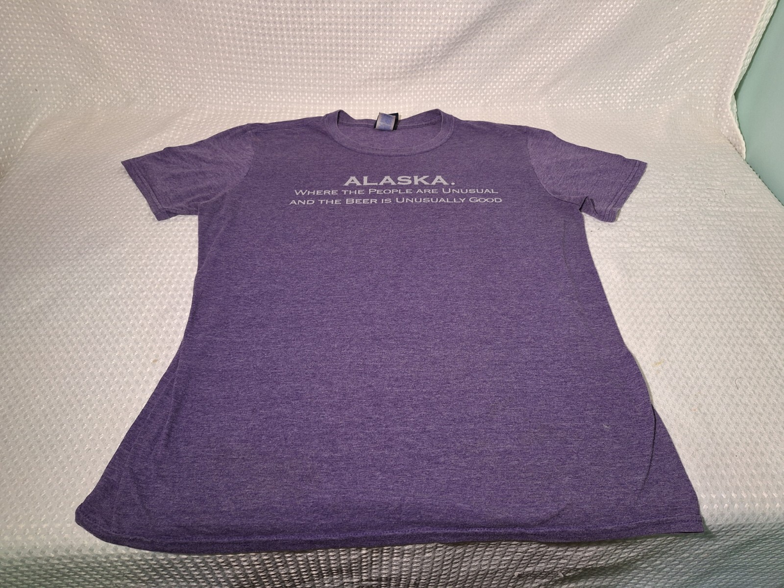 Silver Gulch Brewing Fairbanks Alaska Brewery Souvenir Purple T-Shirt Size L