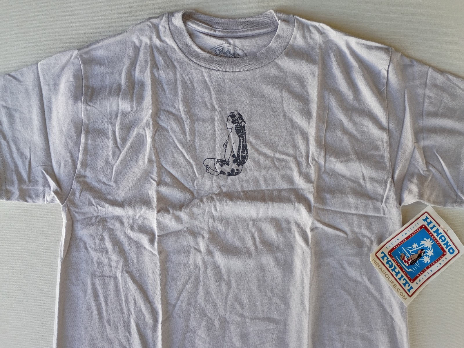 HINANO TAHITI 2 SIDED GRAPHIC PRINT T SHIRT SIZE M NWT