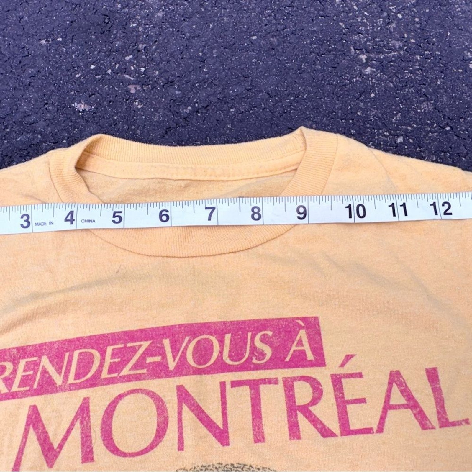 Vintage Rep 514 Montreal Expo 67 T-Shirt in Yellow Size Small
