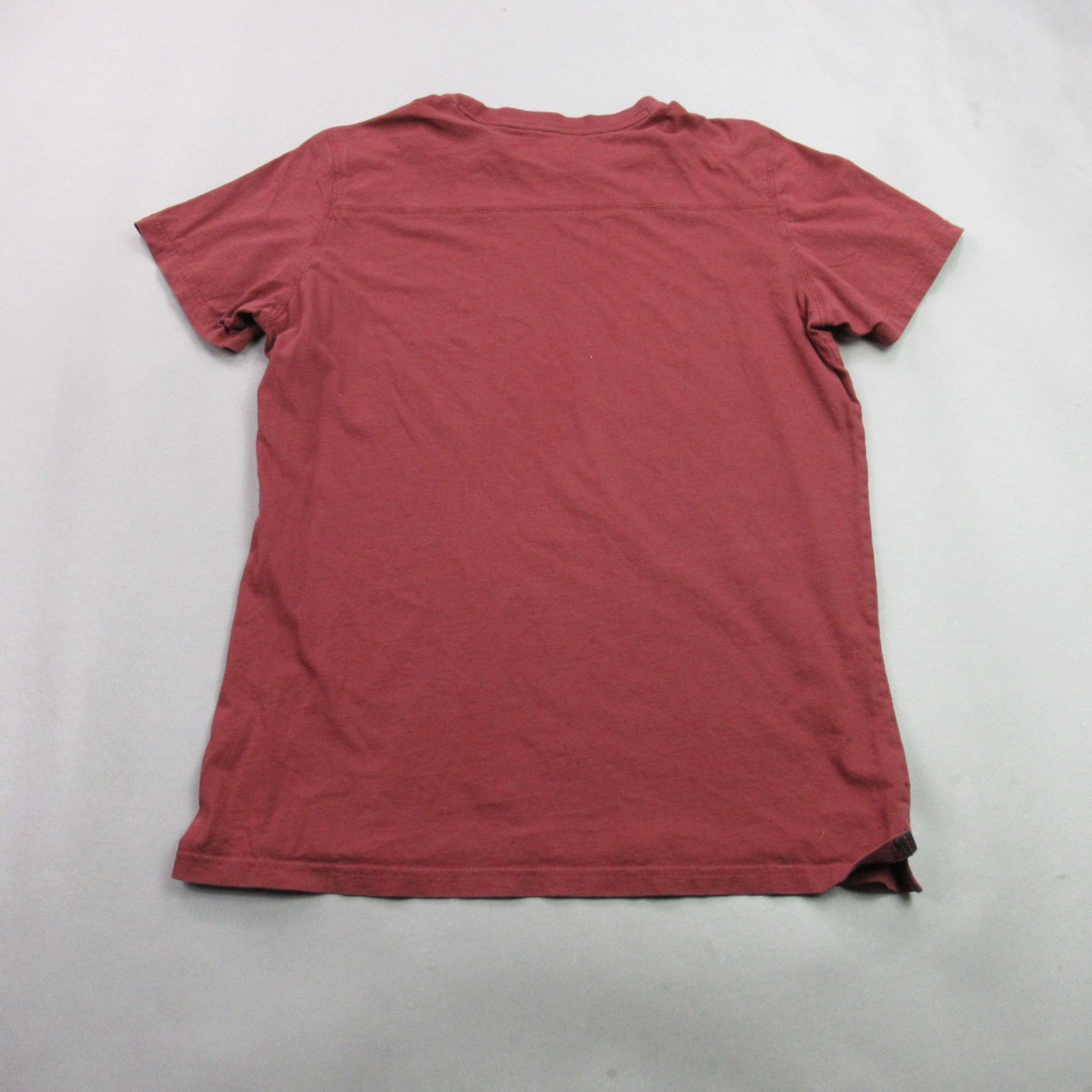 Kuhl Shirt Mens Medium Short Sleeve Crew Neck Casual Lightweight Red