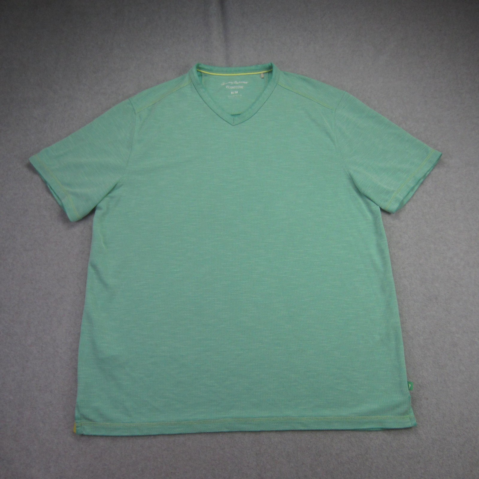 Tommy Bahama Shirt Mens Medium Green V Neck Short Sleeve Island Zone Coolmax
