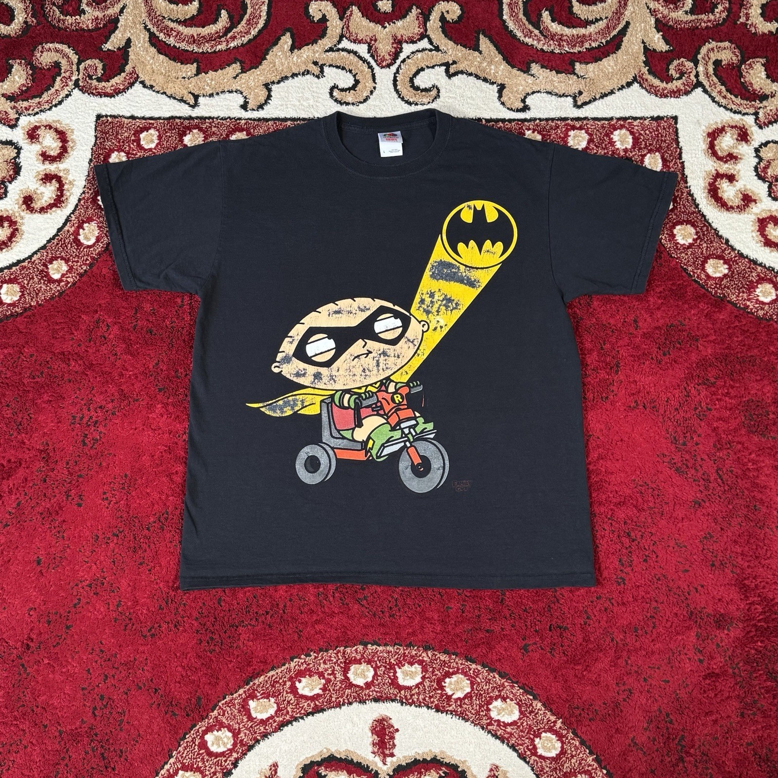 Vintage Y2K Family Guy Robin Stewie Griffin Batman Signal T Shirt Size M