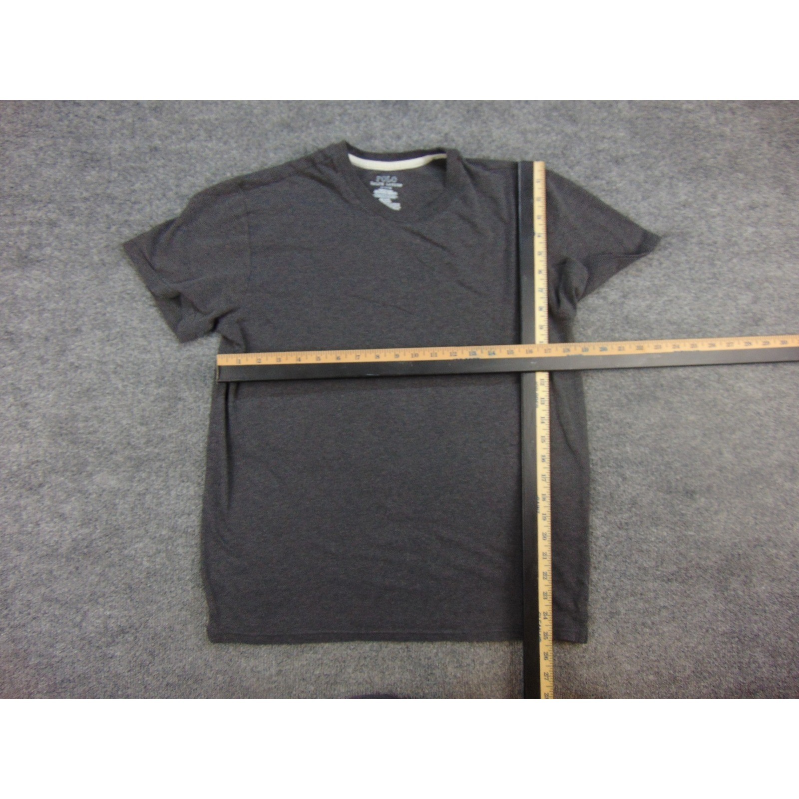 Polo Ralph Lauren T-Shirt Mens Medium V-Neck Charcoal Gray Solid Pony Logo Tee