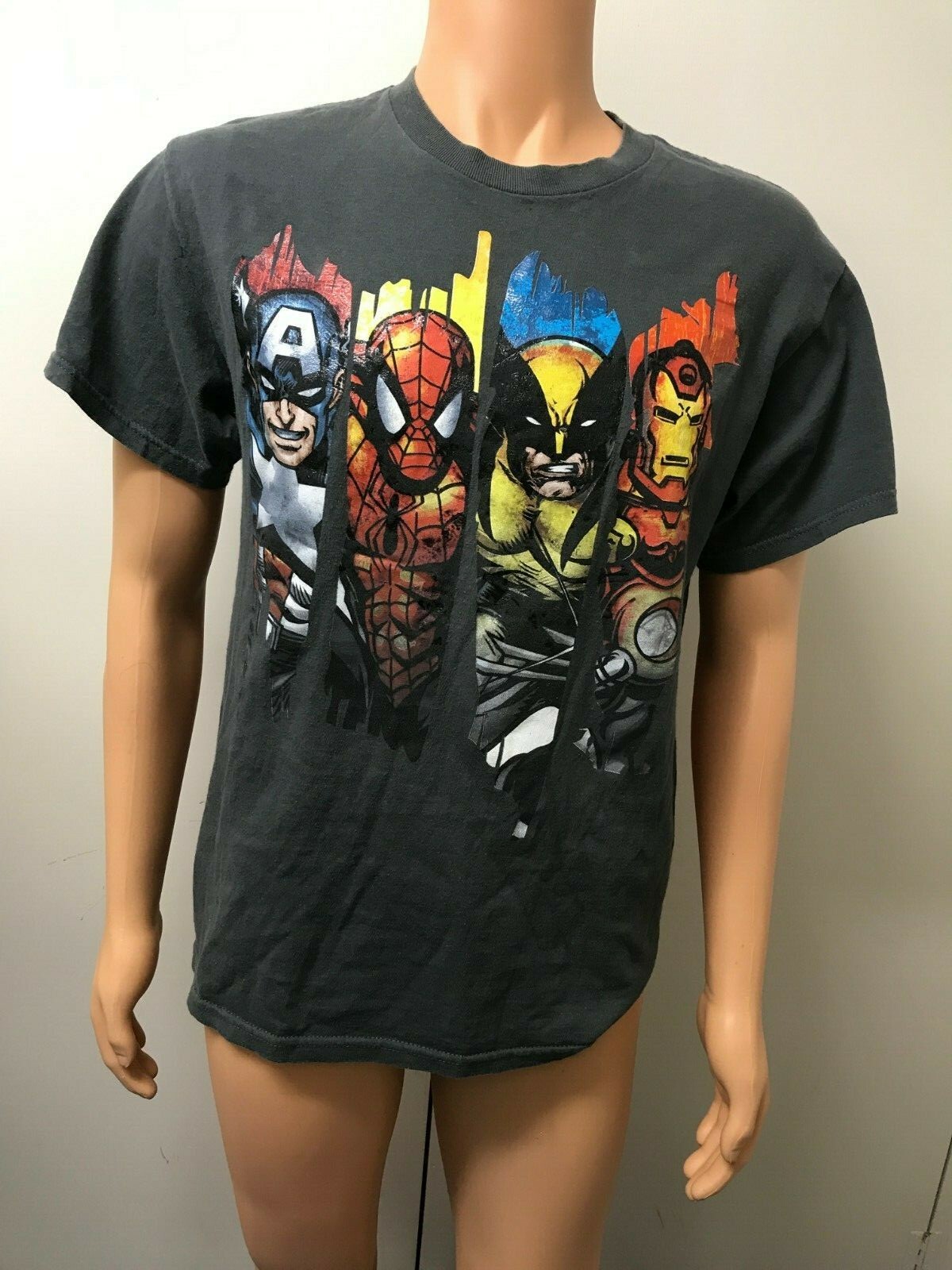 Spiderman Men&rsquo;s T Shirt with 3 other characters no size 20&Prime; armpit to armpit