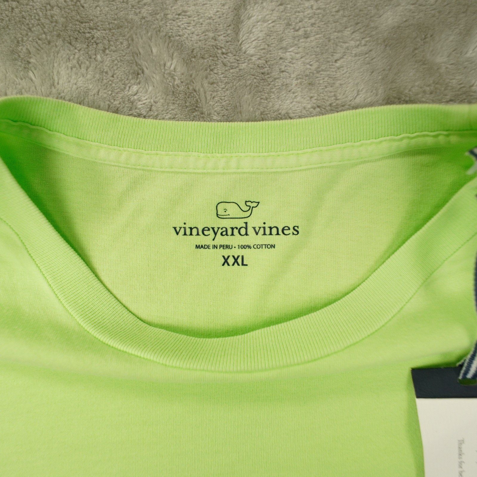 Vineyard Vines Long Sleeve Pocket Tee Men&rsquo;s XXL Green Neon Graphic Burgee Whale