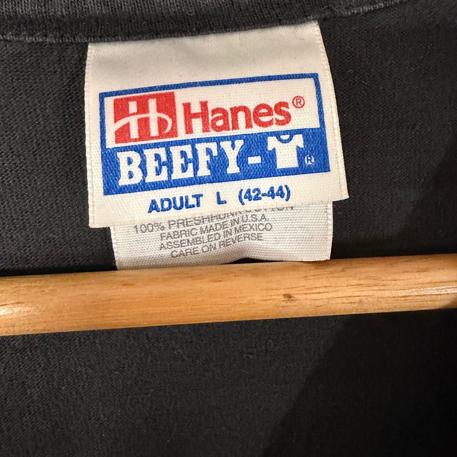 Vintage Hanes Beefy-T Freightliner Truck Graphic Pocket T-Shirt Black Mens L