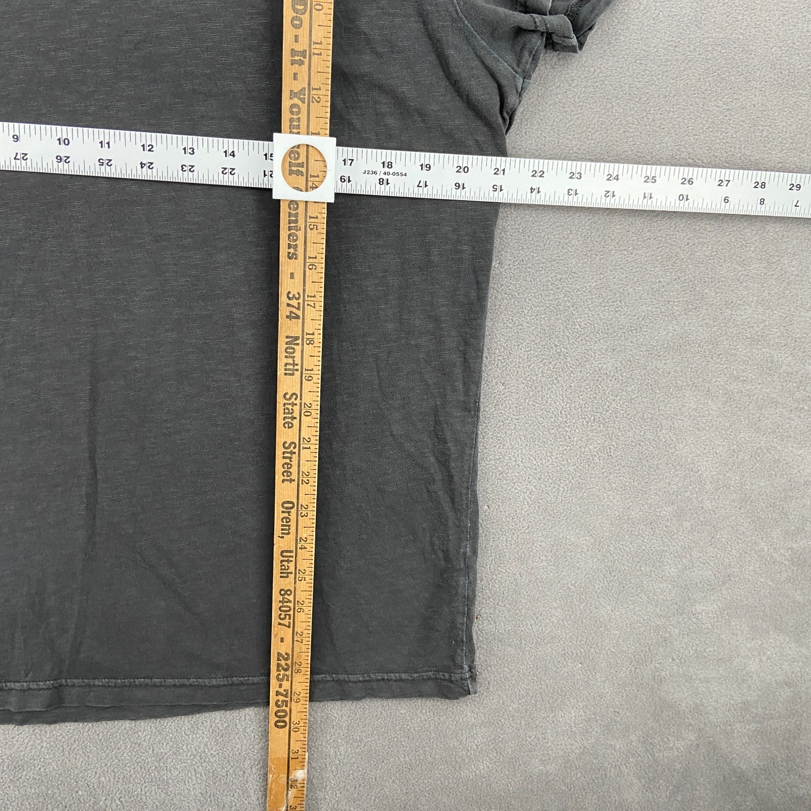 American Eagle Outfitters T Shirt Mens Large Gray Space Dye Cotton Athletic Fit