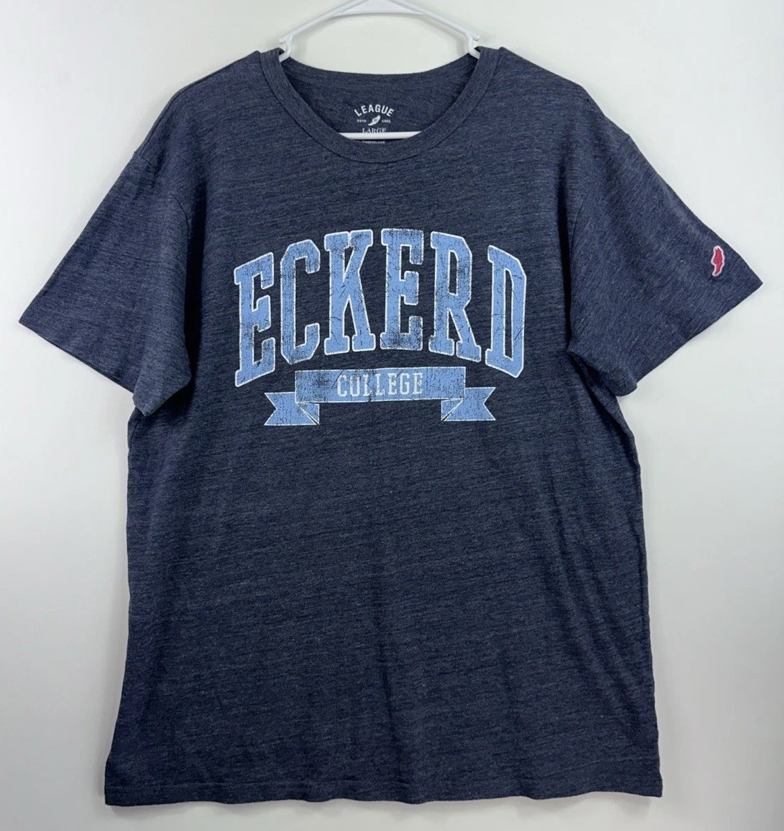 League 91 x Eckerd College Tritons Men’s XL Blue Poly Cotton Blend T-shirt