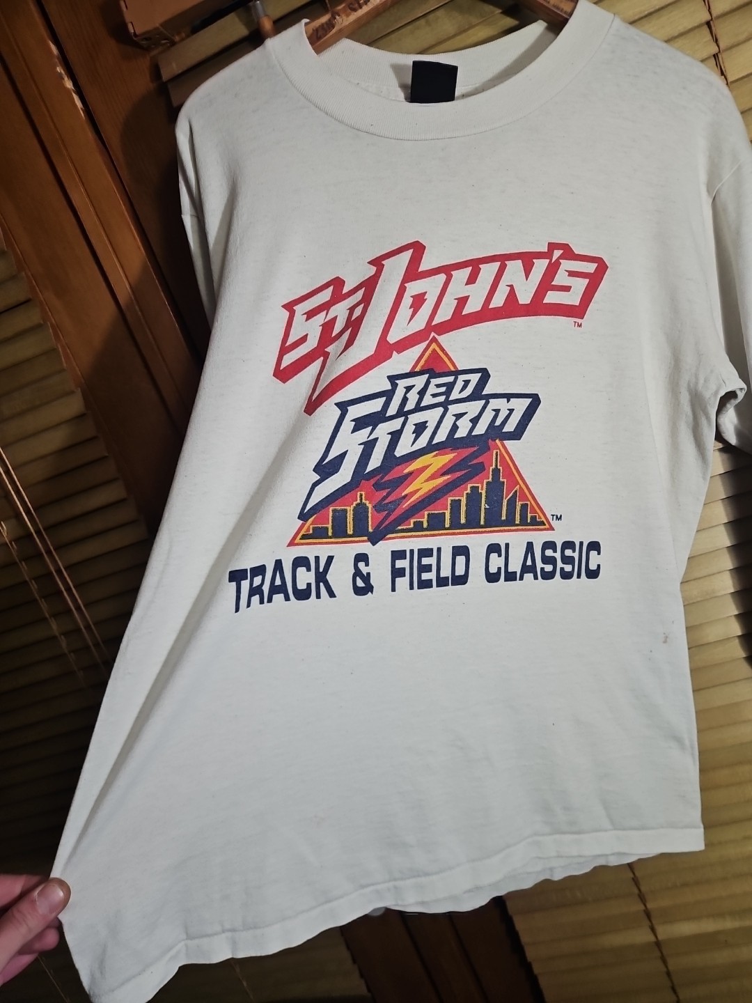 Vintage 90s St John&rsquo;s Red Storm College Sports Tee T Shirt M L NYC New York City