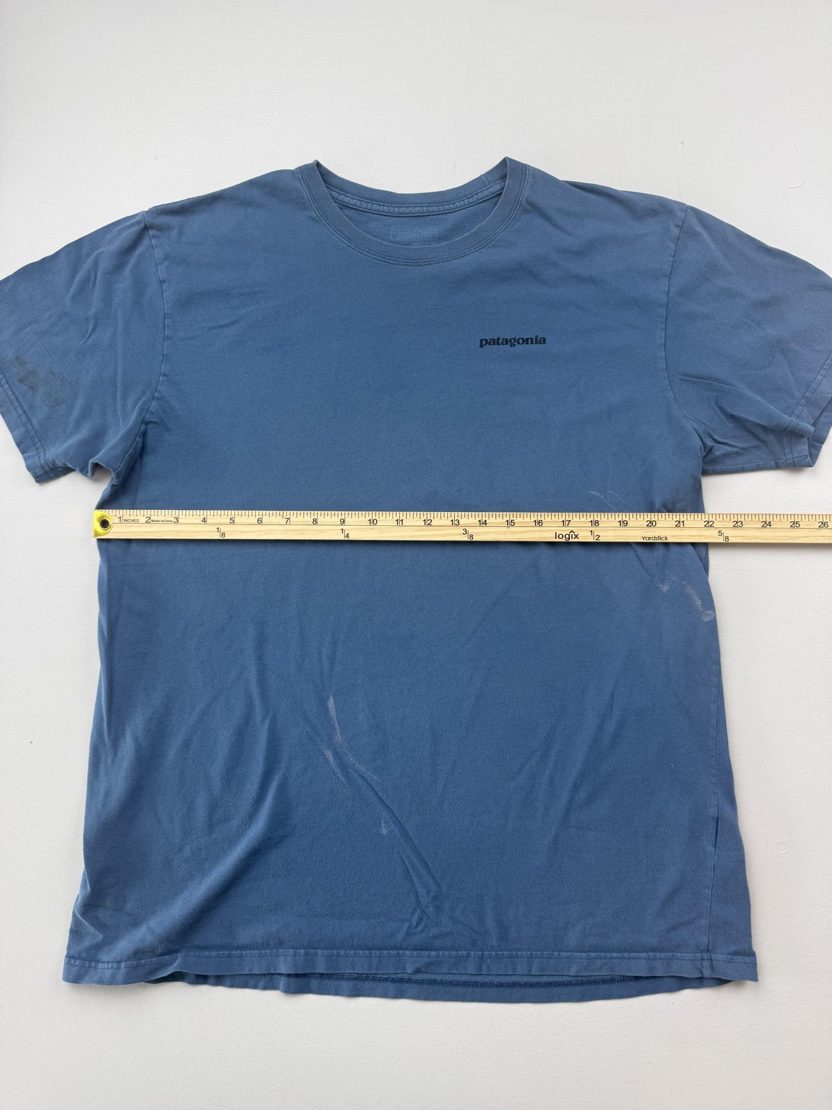 Patagonia Shirt Mens Large Blue Back Logo Graphic Tee Tagless Outdoor Hiking