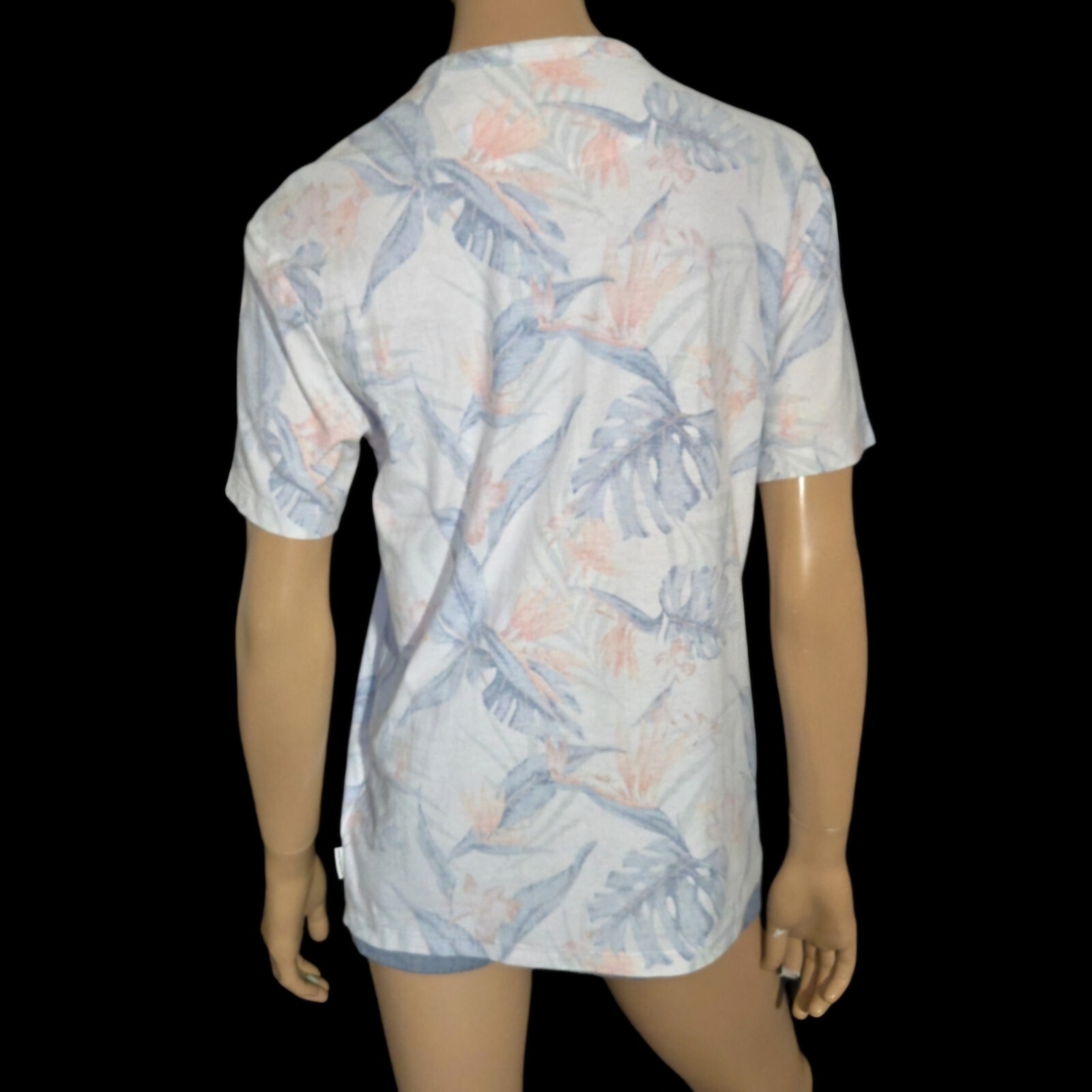 AMERICAN EAGLE Super Soft Standard Fit Reverse Floral Print T-Shirt men&rsquo;s SMALL