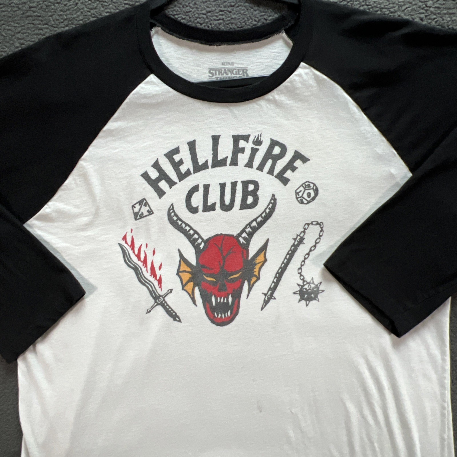Stranger Things Adult Sz XL Hellfire Club 3/4 Sleeve Raglan T-Shirt Black/White