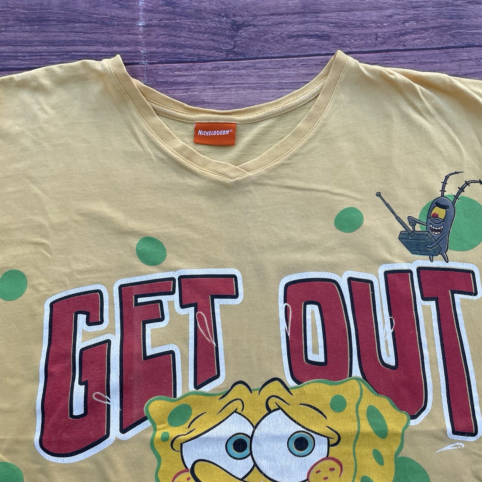 Vintage 2002 Nickelodeon Sponge Bob Square Pants Yellow V Neck Shirt 26×28 L-XL