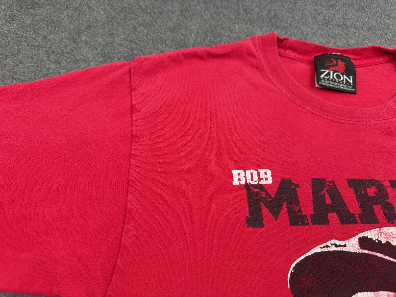 Vintage Bob Marley Zion Rootswear T-Shirt Mens Medium Red 2007 Rasta Reggae