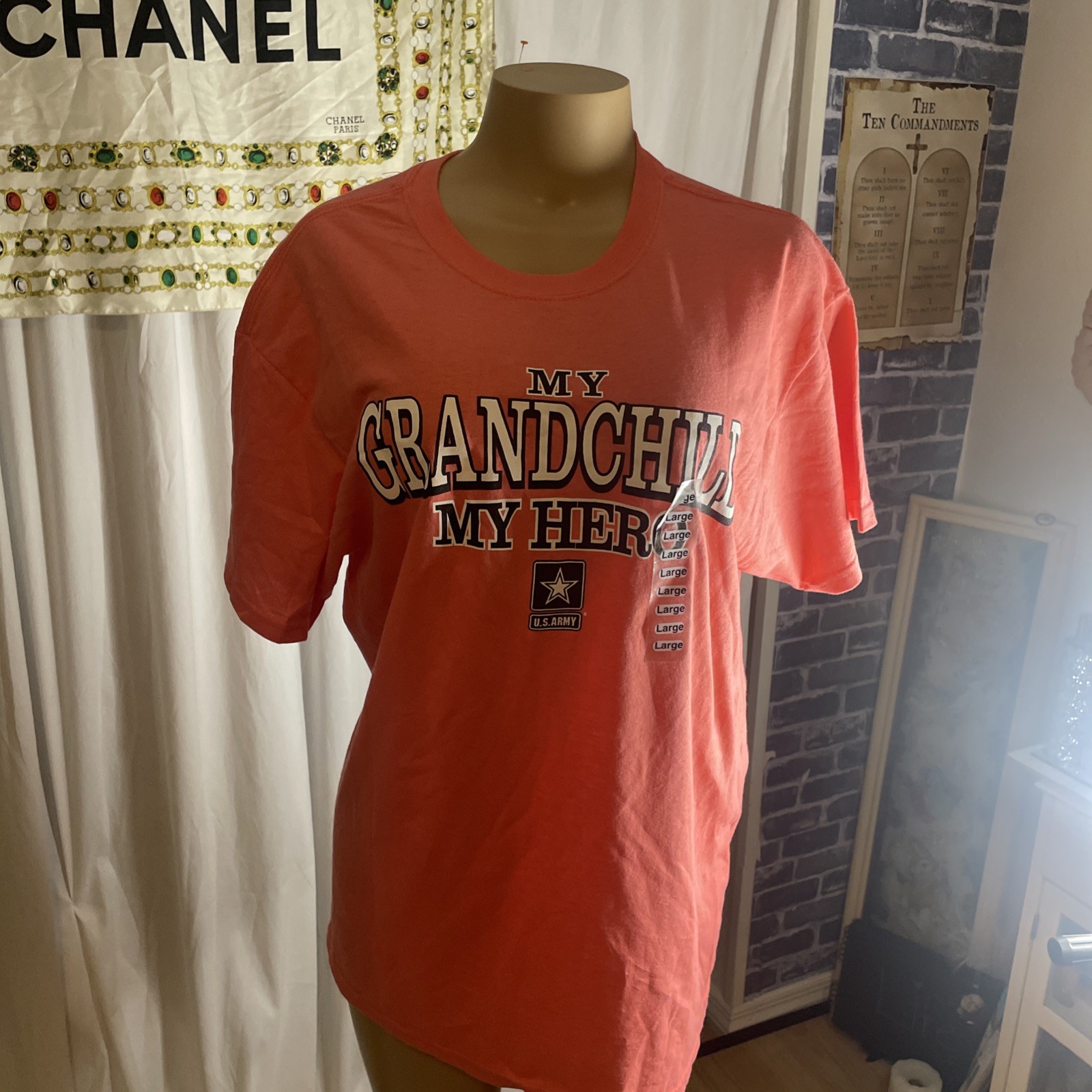 Size Large- Official Licensed US Army T-Shirt “My Grandchild My Hero” Unisex