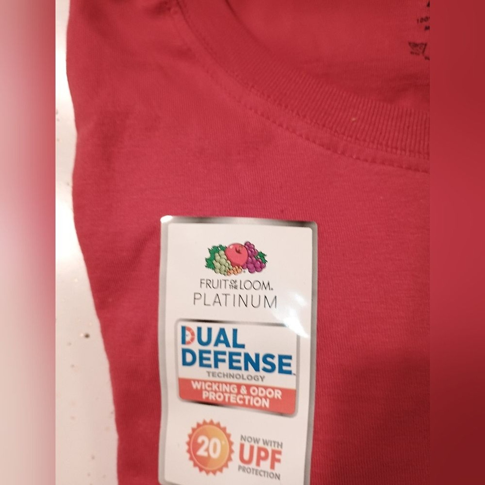 Fruit of the Loom Dual Defense Men&rsquo;s Short Sleeve Tees in Gray and Red 4XL