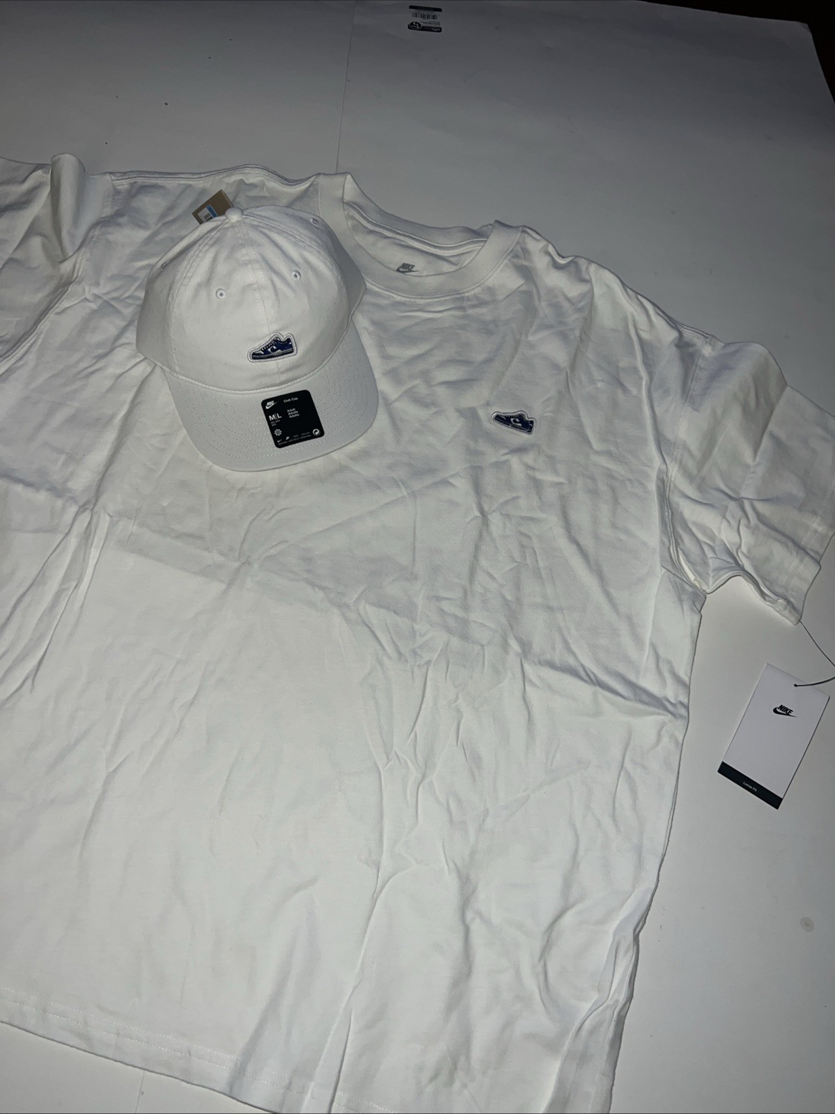 Nike Sportswear Max90 Royal Dunk Loose Fit T Shirt And Hat (M/L) NEW