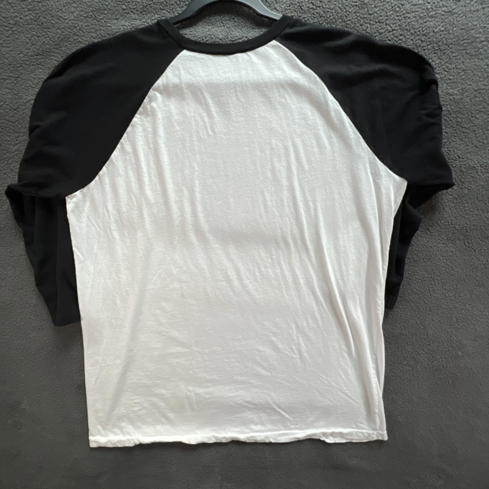 Stranger Things Adult Sz XL Hellfire Club 3/4 Sleeve Raglan T-Shirt Black/White