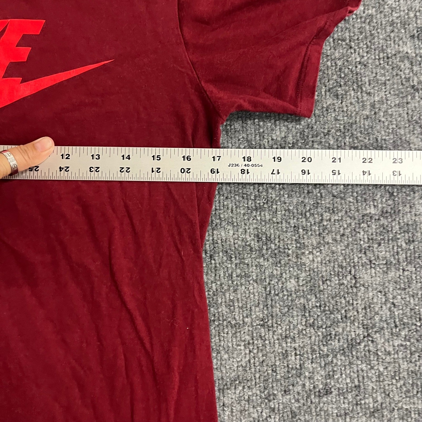 Nike T-Shirt Mens Size S Maroon Red Swoosh Logo Athletic Cut Short Sleeve Tee