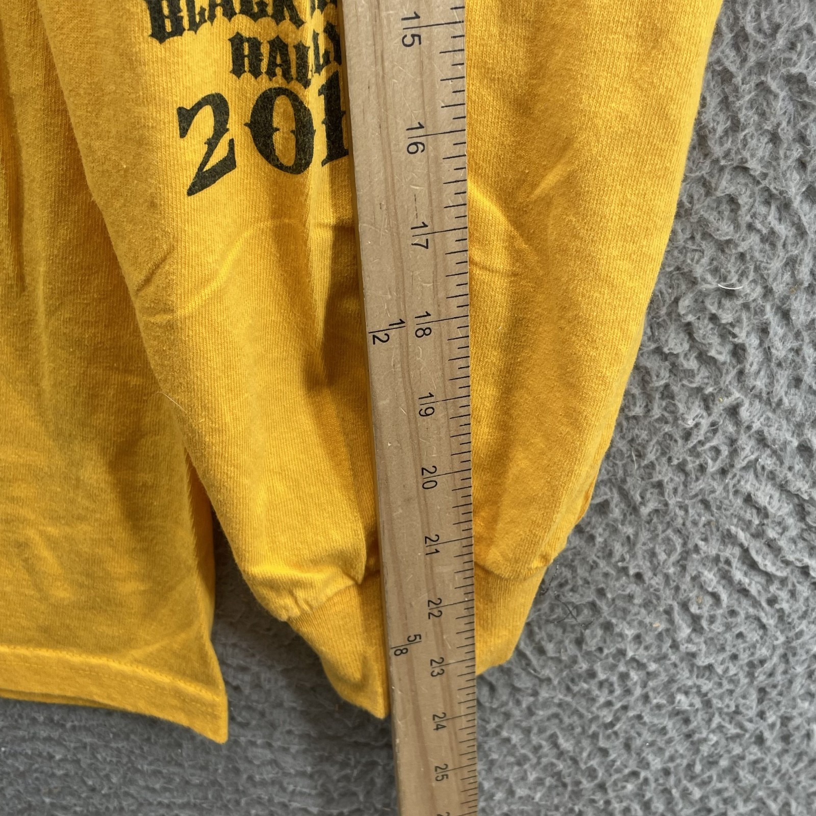 VTG 73rd Sturgis Rally Tee Men 2XL South Dakota Biker Moto Y2k Streetwear Grunge