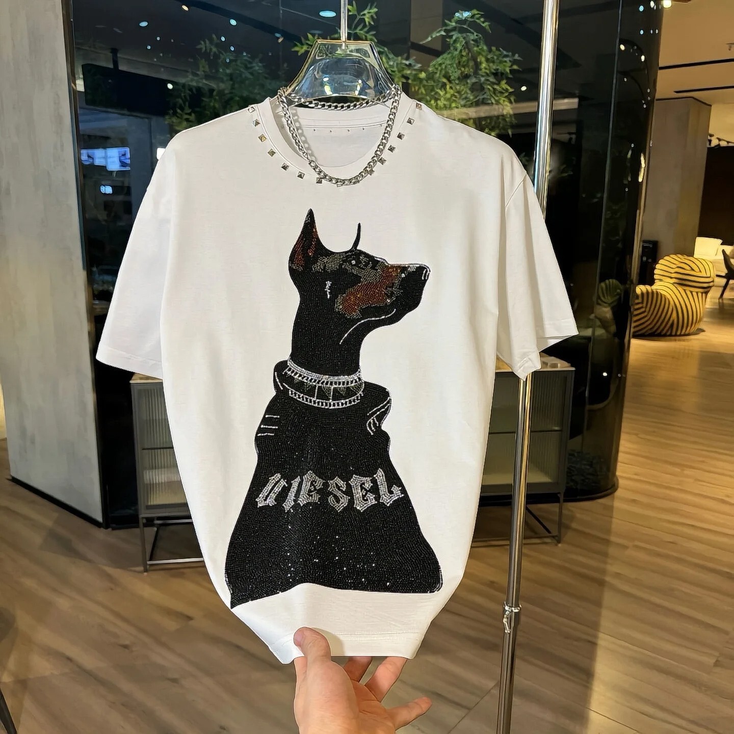New Men Fashion Diamond Dog Rhinestones Luxury T-Shirt High Quality 3 Colors