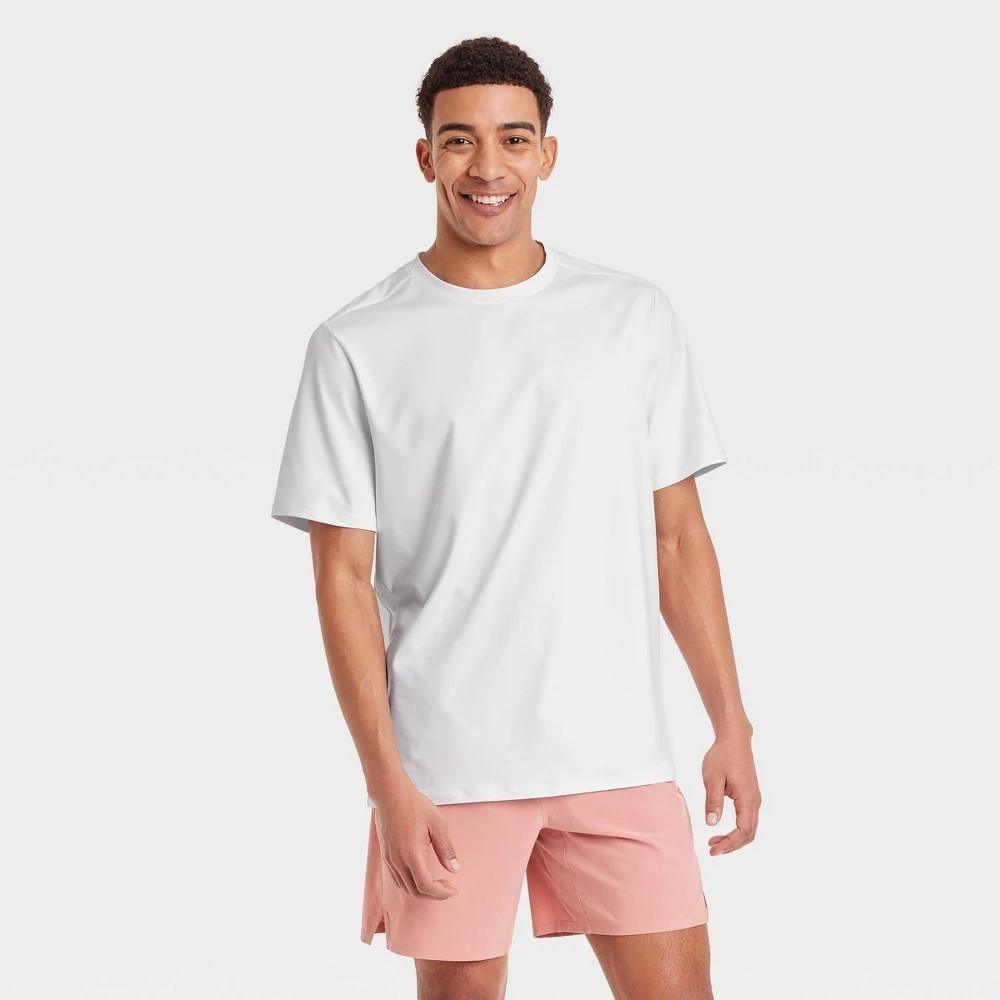 All in Motion Men&rsquo;s Relaxed Fit Soft Stretch T Shirt White Size XL NWT