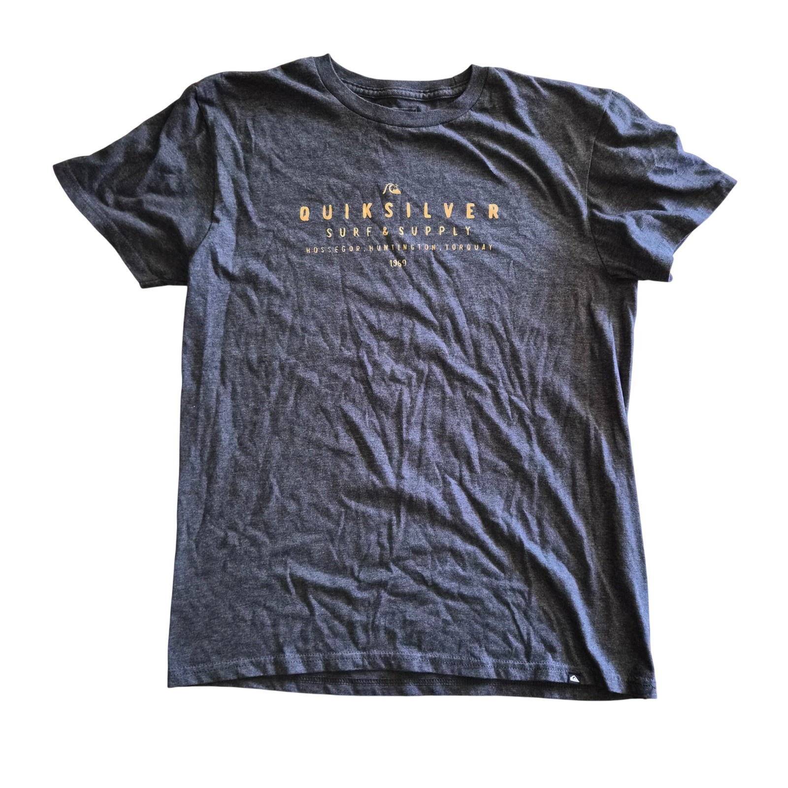 Quiksilver Surf & Supply Mens Graphic T-Shirt Charcoal Grey Regular Fit Medium