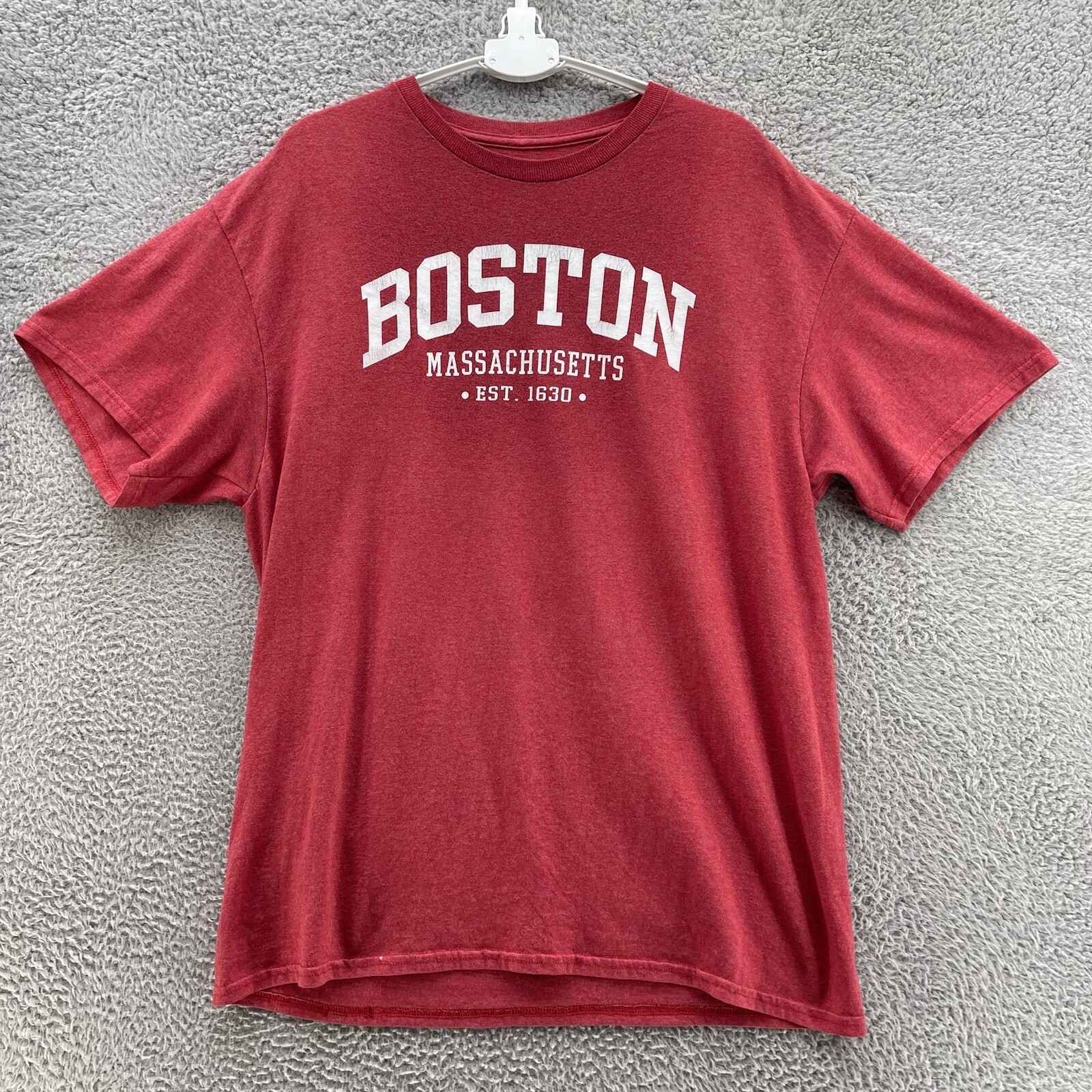 Boston Massachusetts Tee Men Large L Red Big Graphic Spell Out Casual Travel