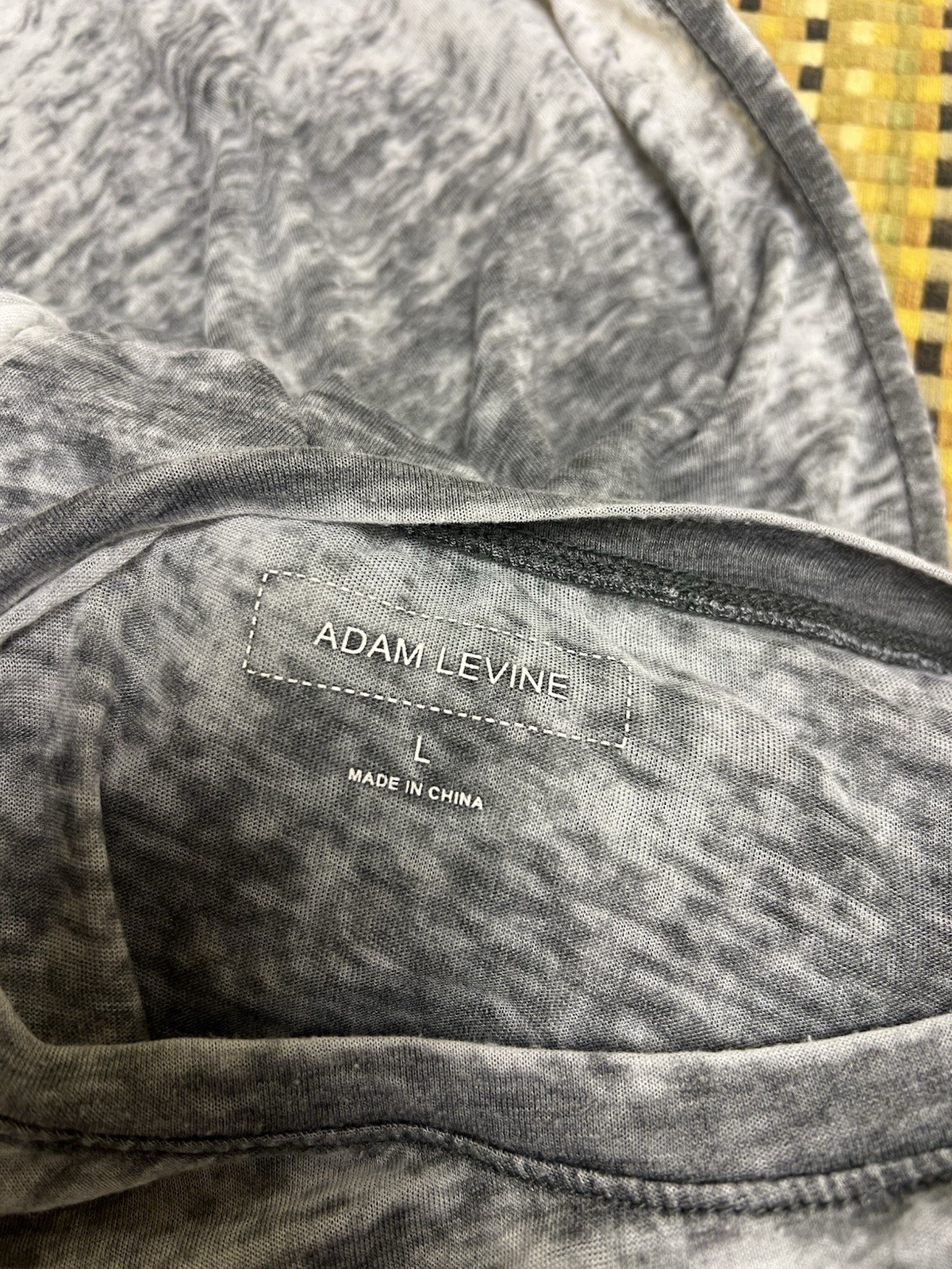 Adam Levine T-Shirt 1979 Size Large