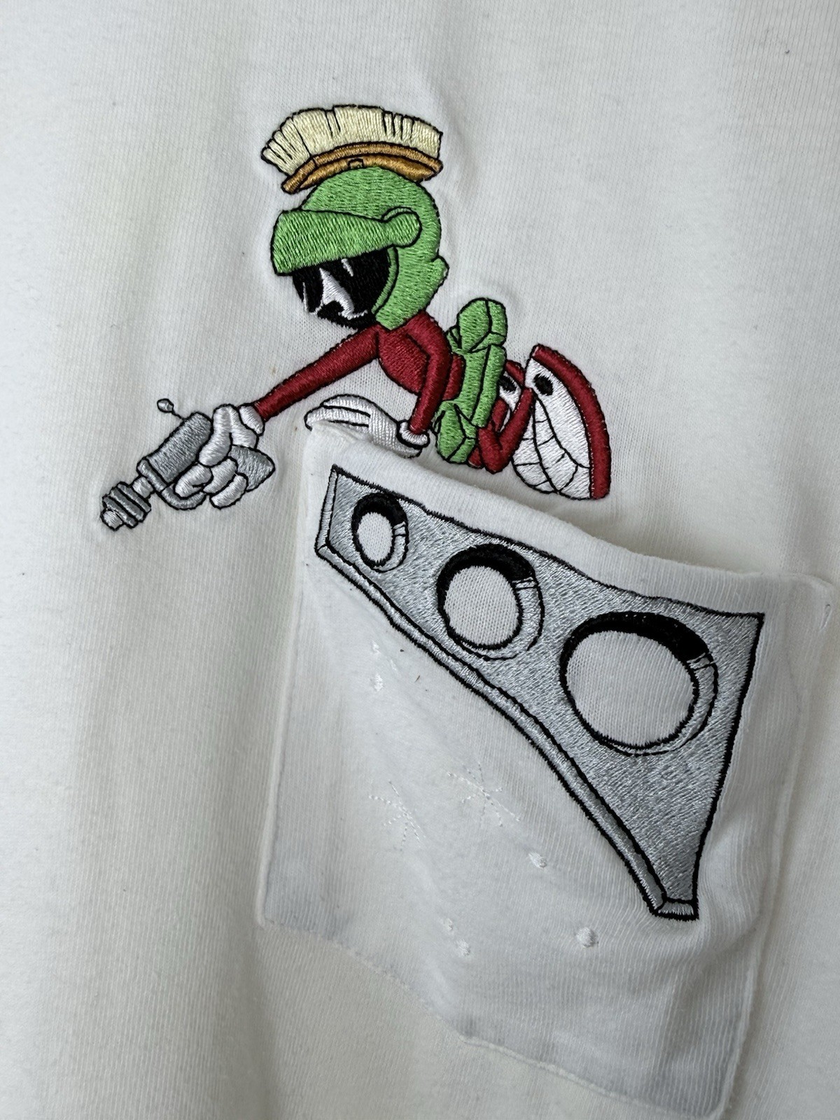 Marvin the martian/daffy Duck tshirt size XXL 90&rsquo;s Looney Tunes