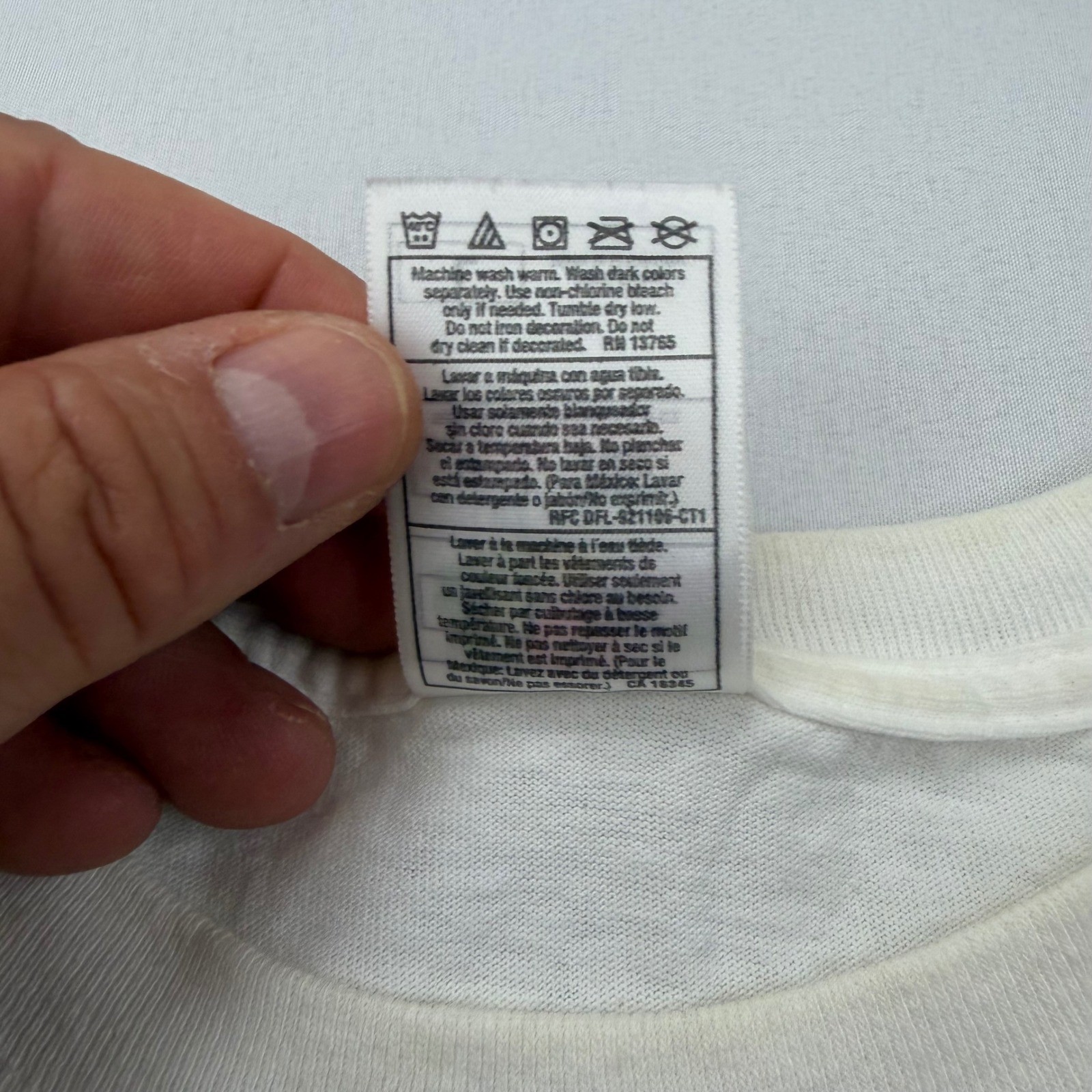Fruit of the Loom T-Shirt Mens Large White New York Twin Towers Skyline Graphic