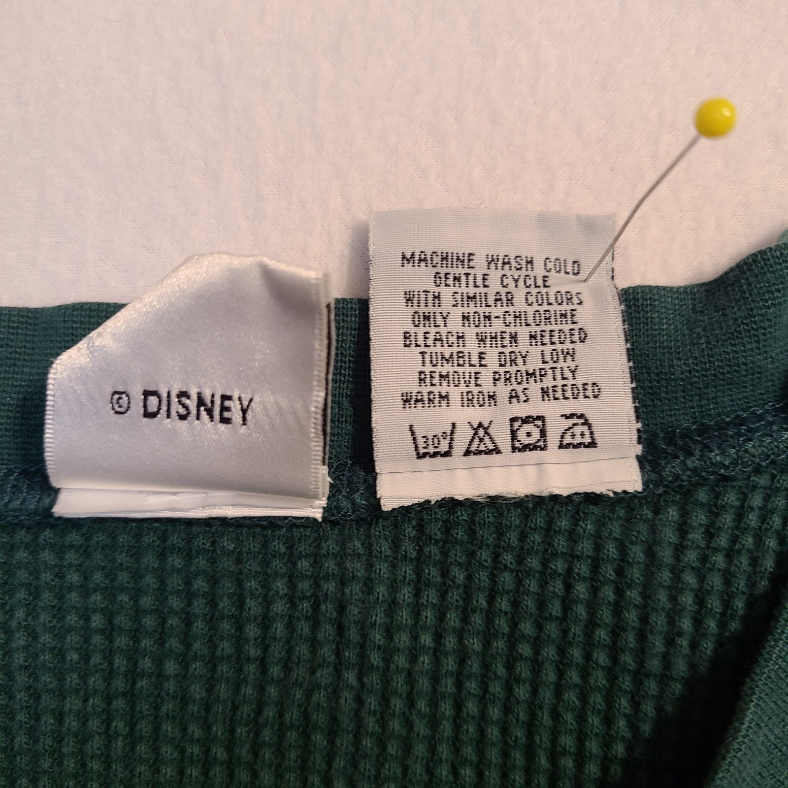 Disney Store Tigger Waffle Knit Henley Shirt XL Green Long Sleeve Winnie Pooh