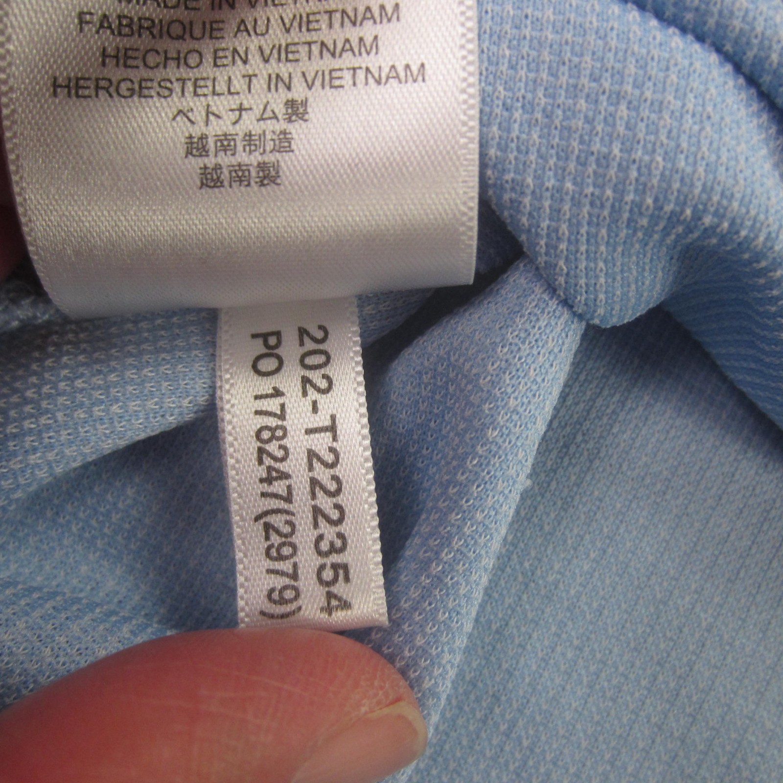 Tommy Bahama Shirt Mens Medium Blue V Neck Short Sleeve Island Zone Coolmax