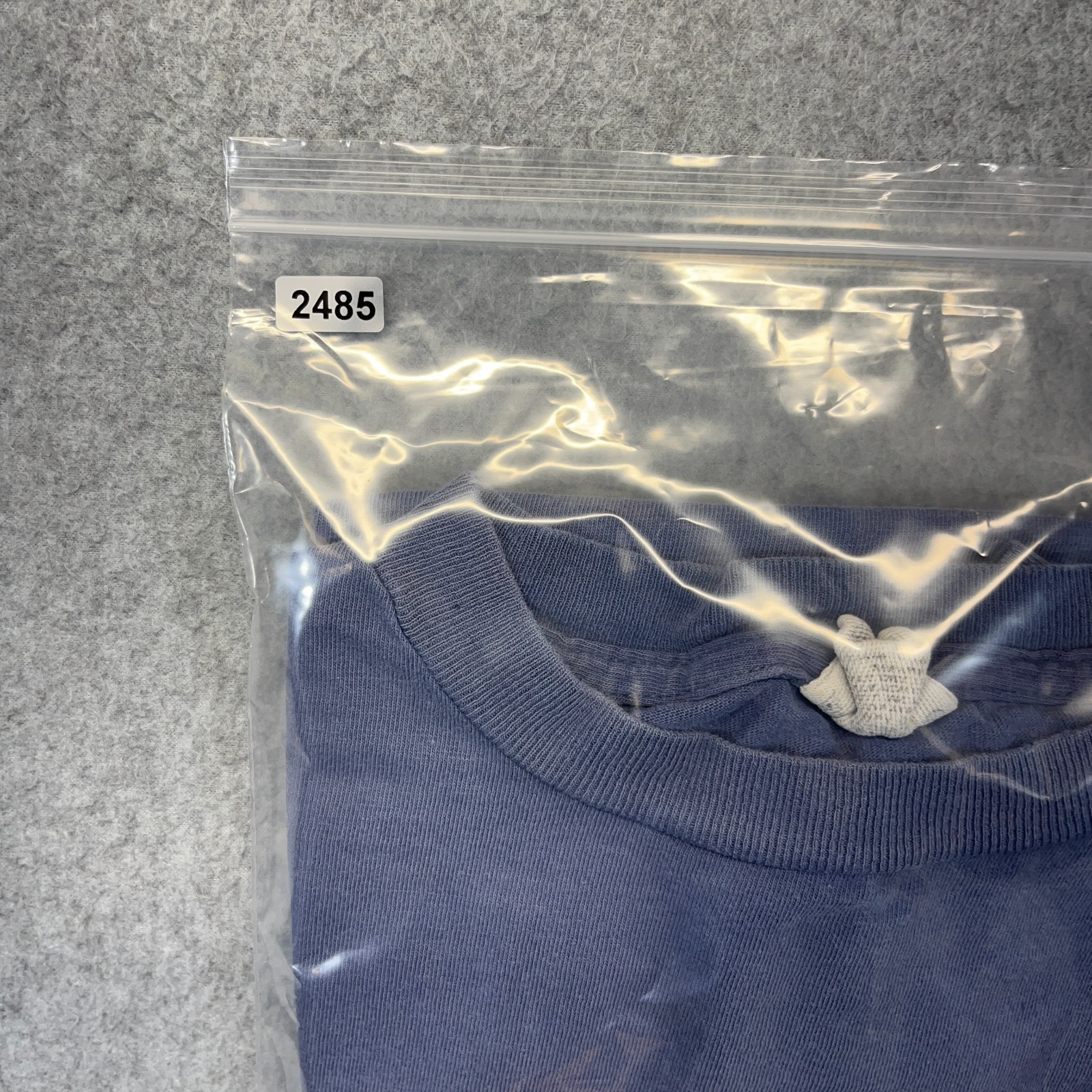 Global Drop Tag Graphic T-Shirt Men’s Blue Kitty Hawk Kites Outer Banks NC Y2K