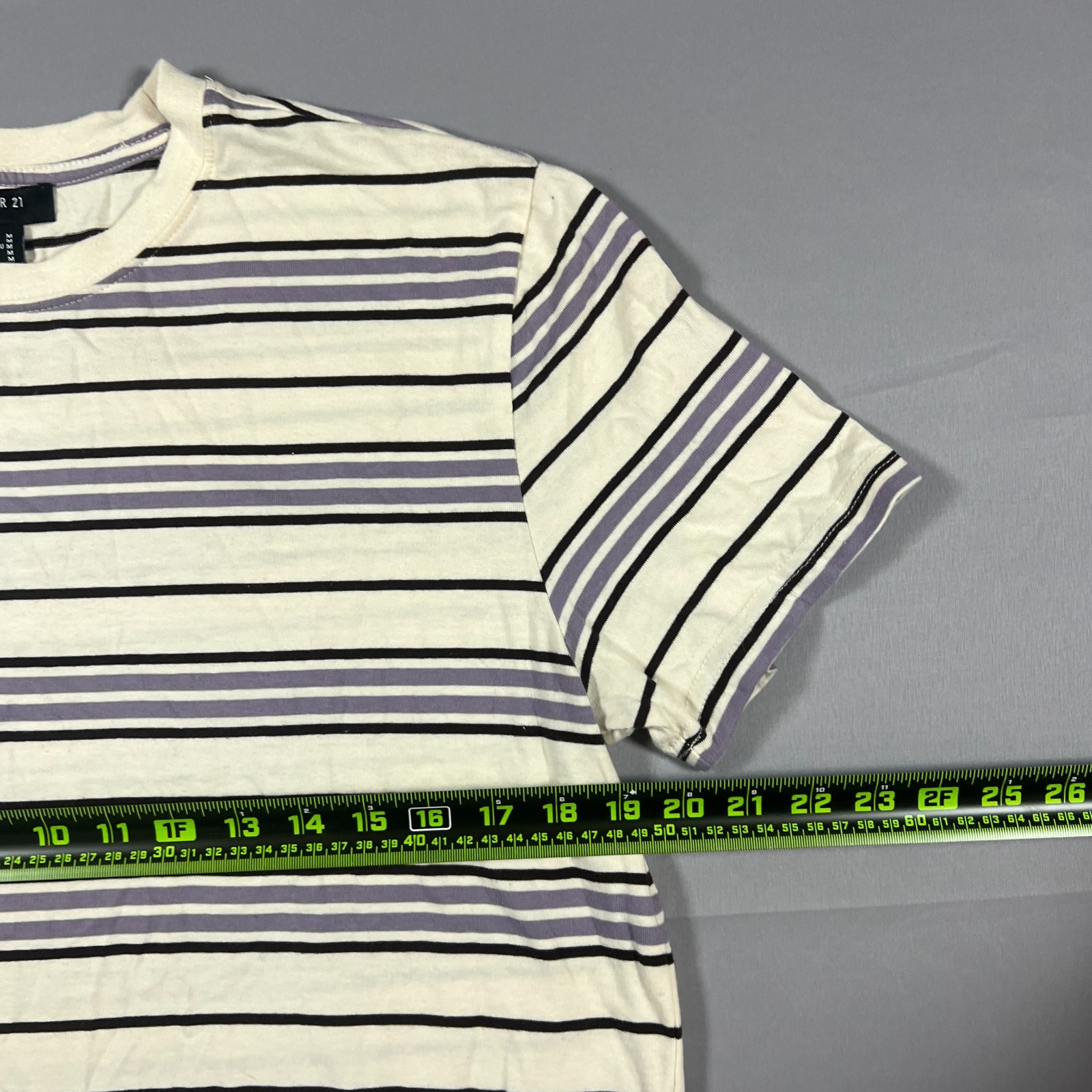 Forever 21 T Shirt Men Medium Beige Purple Striped Cotton Straight Hem Crew Neck