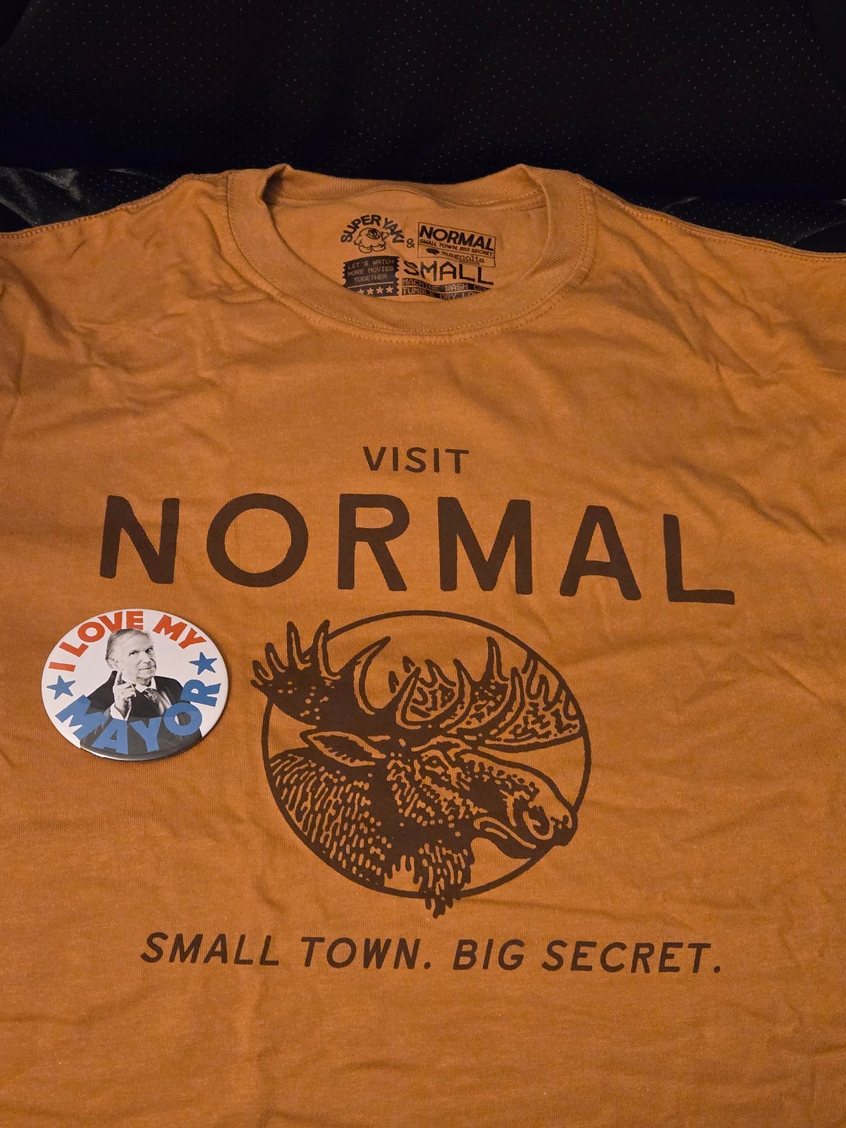 NORMAL Promotional Logo Movie T-Shirt (Small) Bob Odenkirk – NEW w/ Vote Button