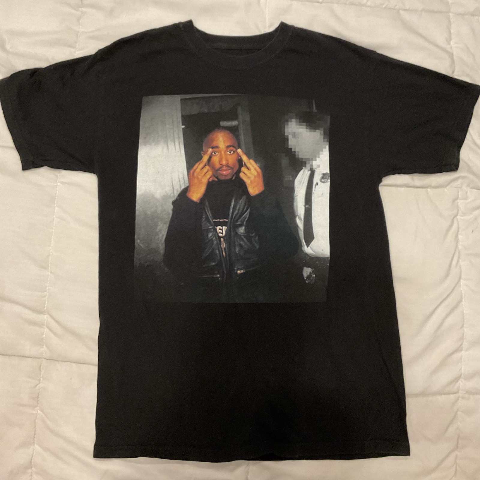 Tupac Shakur AWA Merchandising Graphic T-Shirt Size Medium