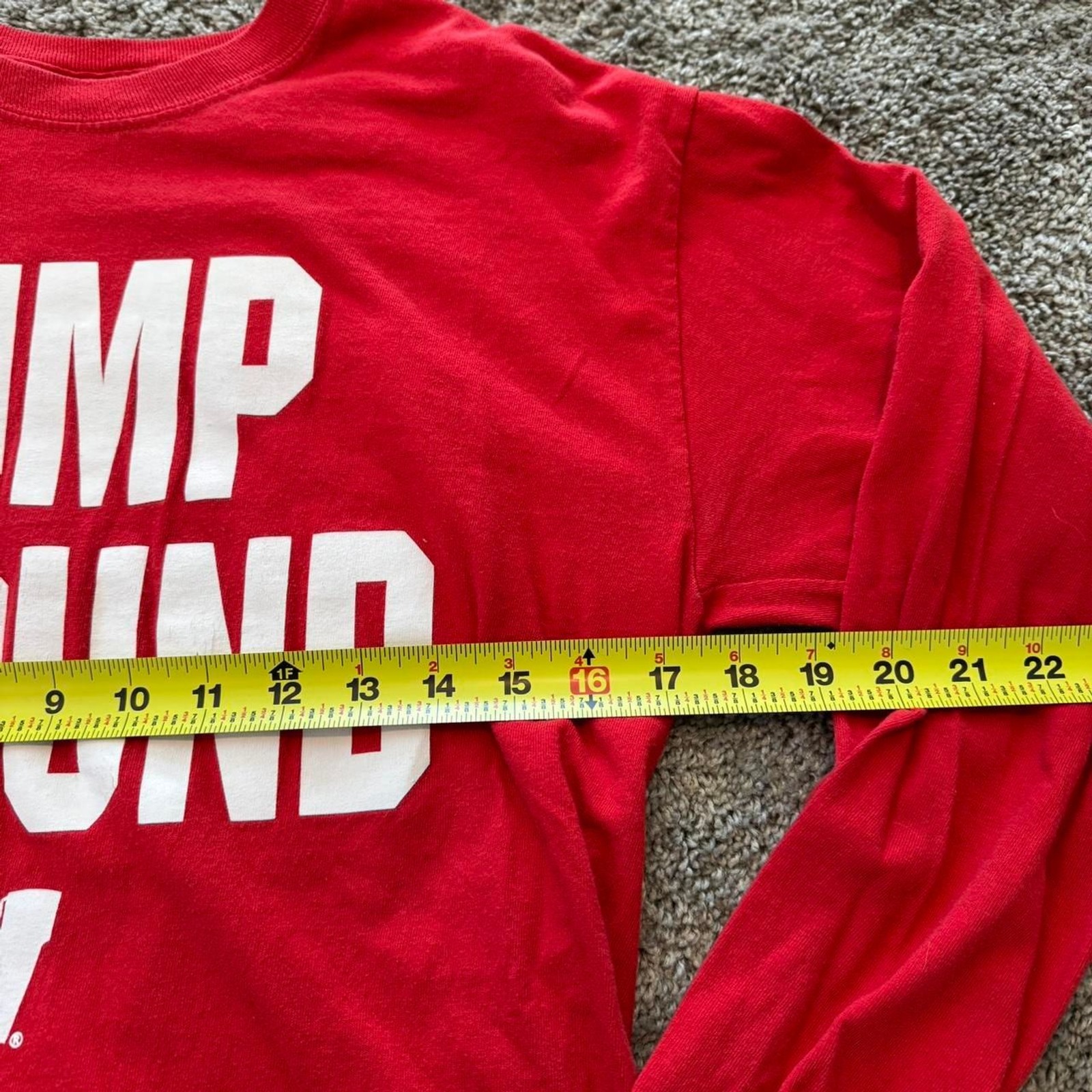 Gildan Men&rsquo;s Red T-shirt