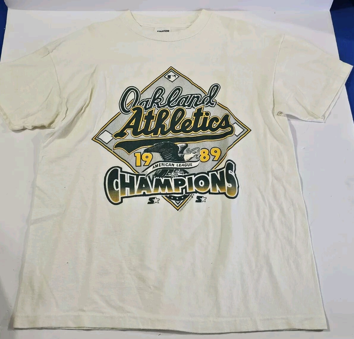 Vintage 1989 STARTER Oakland Athletics A&rsquo;s World Champions T Shirt MD (38 – 40)