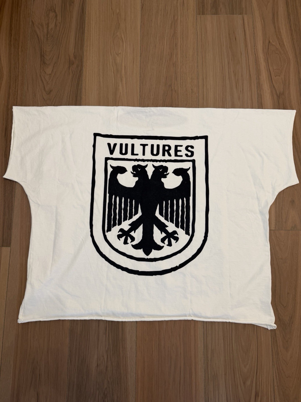 Vultures Logo Graphic Oversized Crew Neck Cotton Knit T-Shirt, White/Black 2