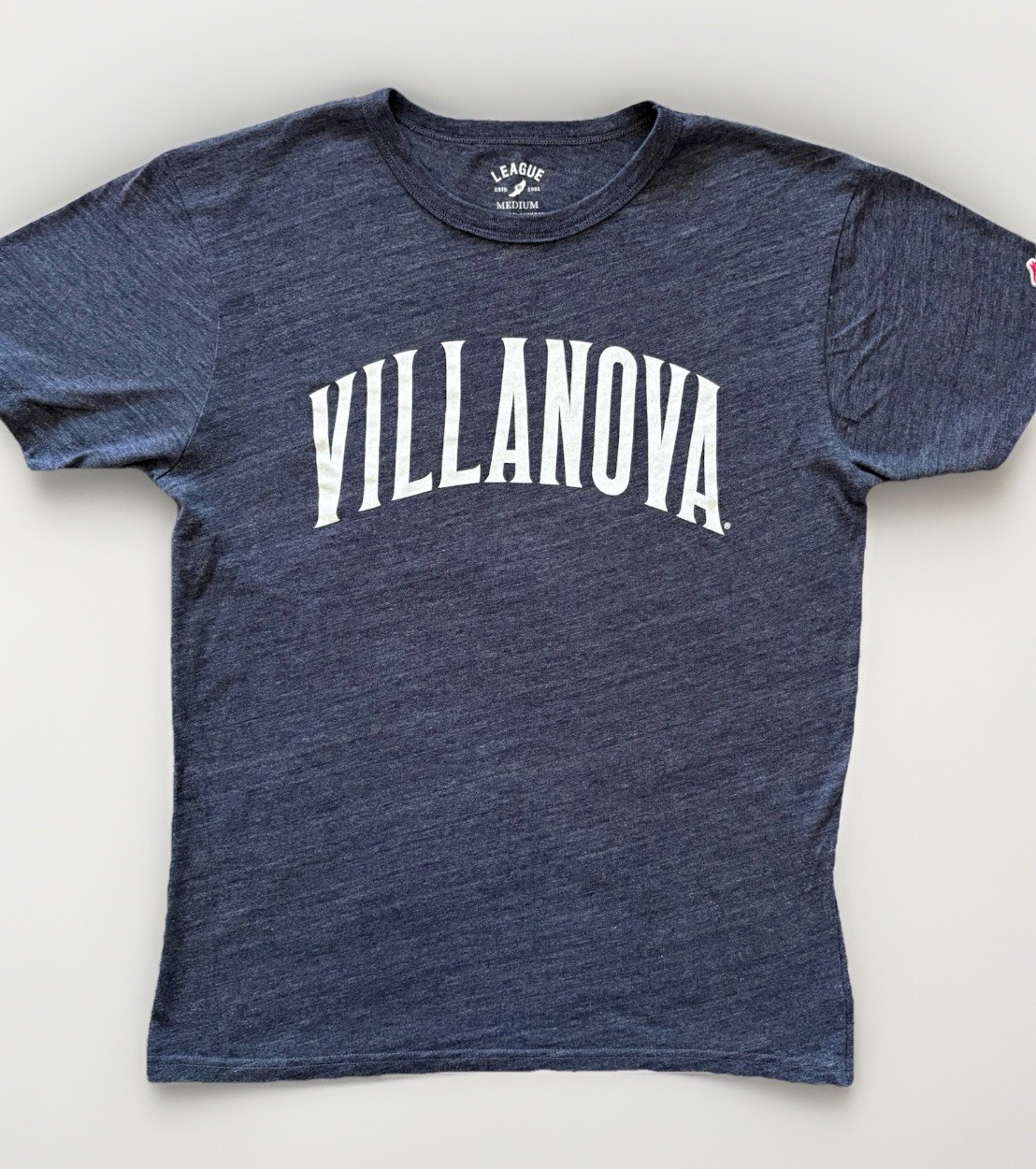 Villanova Men’s Graphic Tee Shirt Size Med Blue Short Sleeve Crew Neck League 91