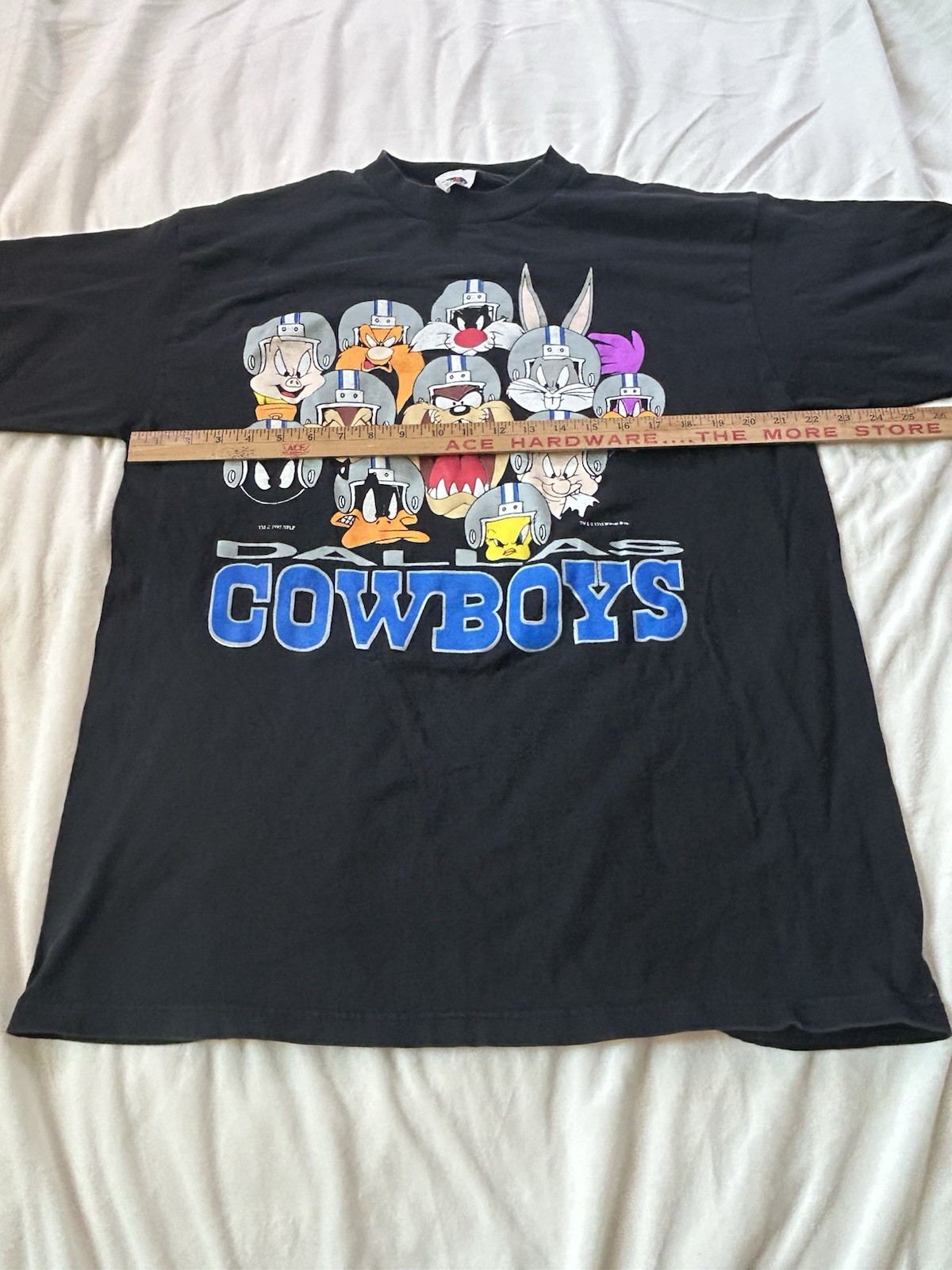 Vintage Dallas Cowboys Looney Tunes Graphic T-shirt NFL Football Size XL