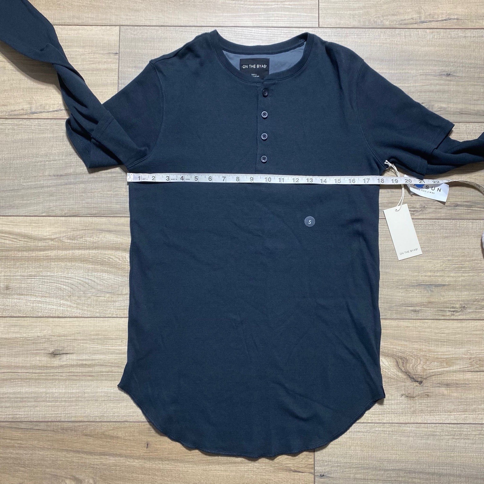 PacSun On the Byas Shirt Mens Long Sleeve Henley Shirt Size Small Longer Length