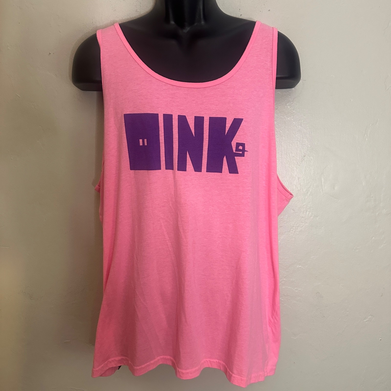Silber Fuchs Oink Tank Top 23&Prime; armpit to armpit Cotton blend No size or fabric
