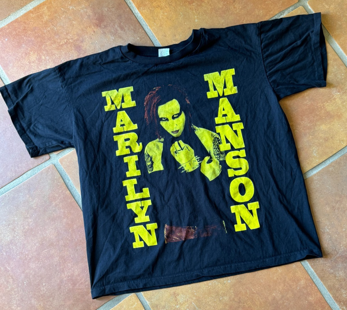 MARILYN MANSON ROCK IS DEAD 1999 SIZE XL 23.5X26.5&Prime; SHORT SLEEVE SHIRT