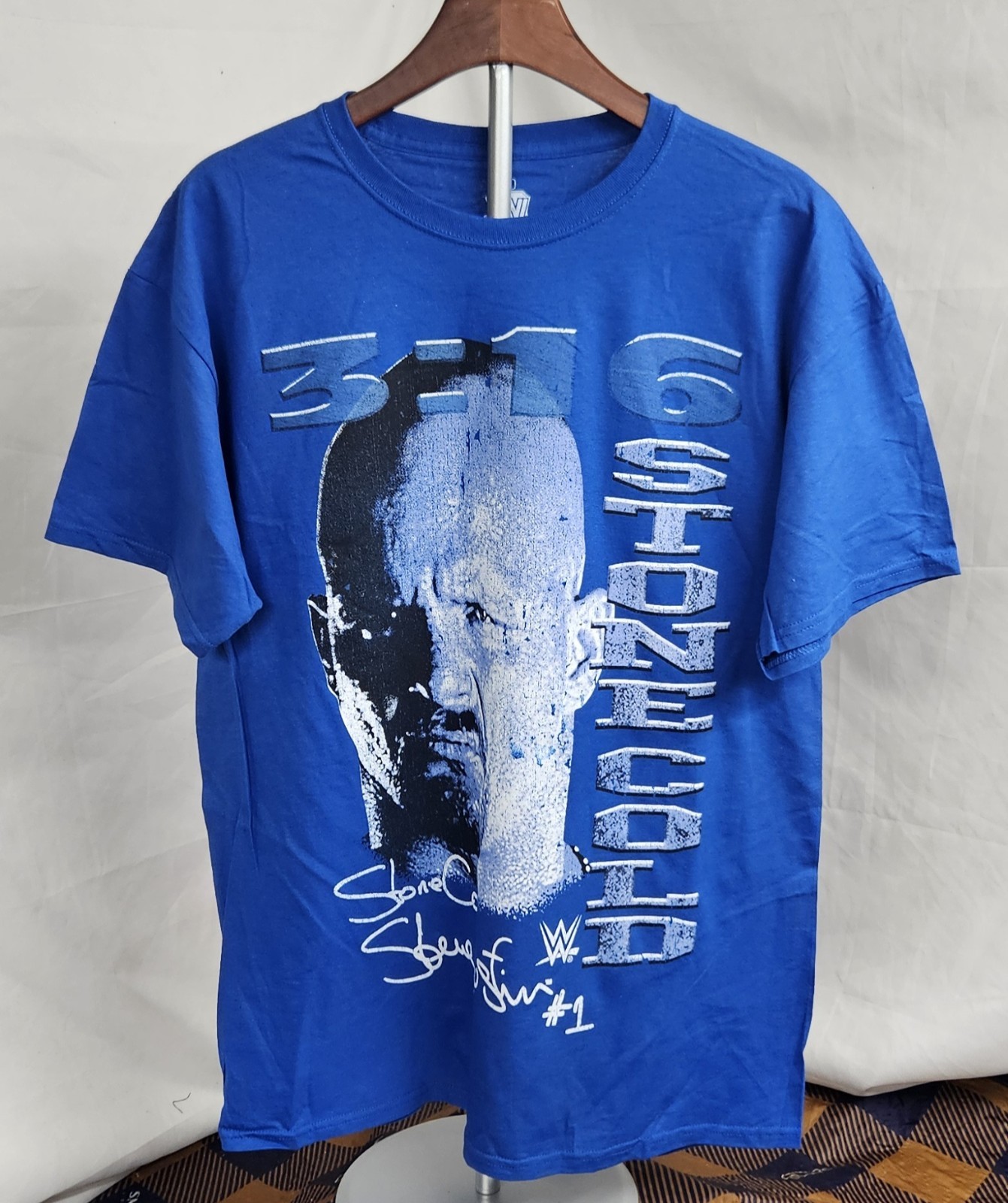 WWE Legends Steve Austin Crewneck Graphic T-shirt Size Large Blue
