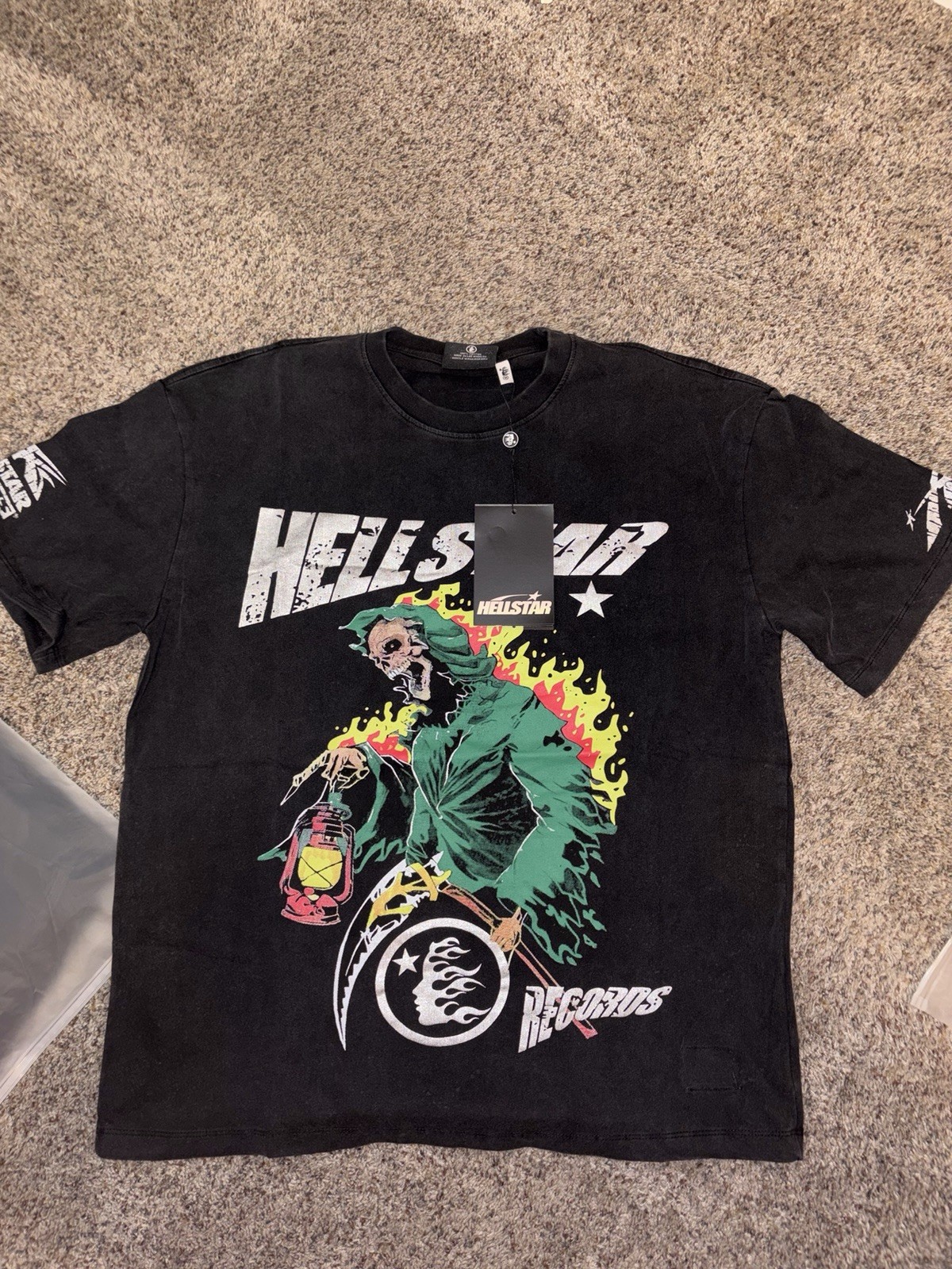 HELLSTAR Men&rsquo;s Black Graphic Logo Print Crew Neck Short Sleeve T-Shirt Size M