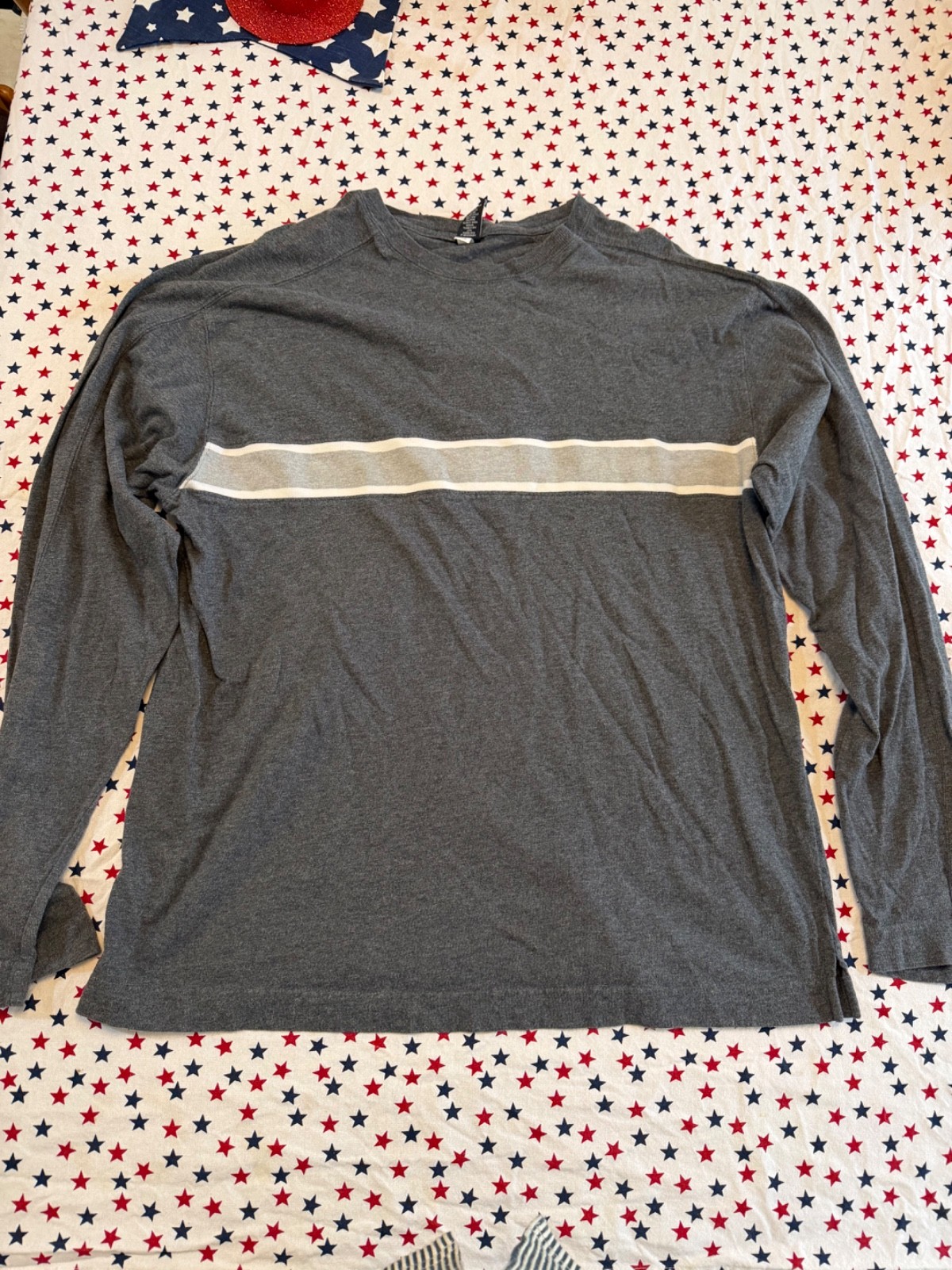 Gap Mens Crew Neck long sleeved- size XL